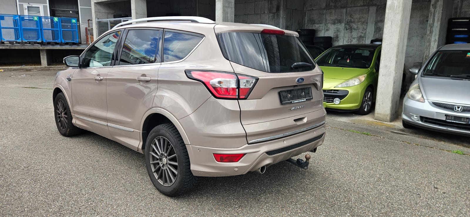 FORD Kuga 2.0 TDCi Titanium 4WD PowerShift-image-4