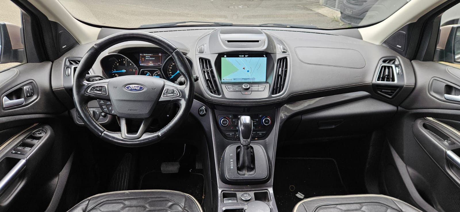 FORD Kuga 2.0 TDCi Titanium 4WD PowerShift-image-1