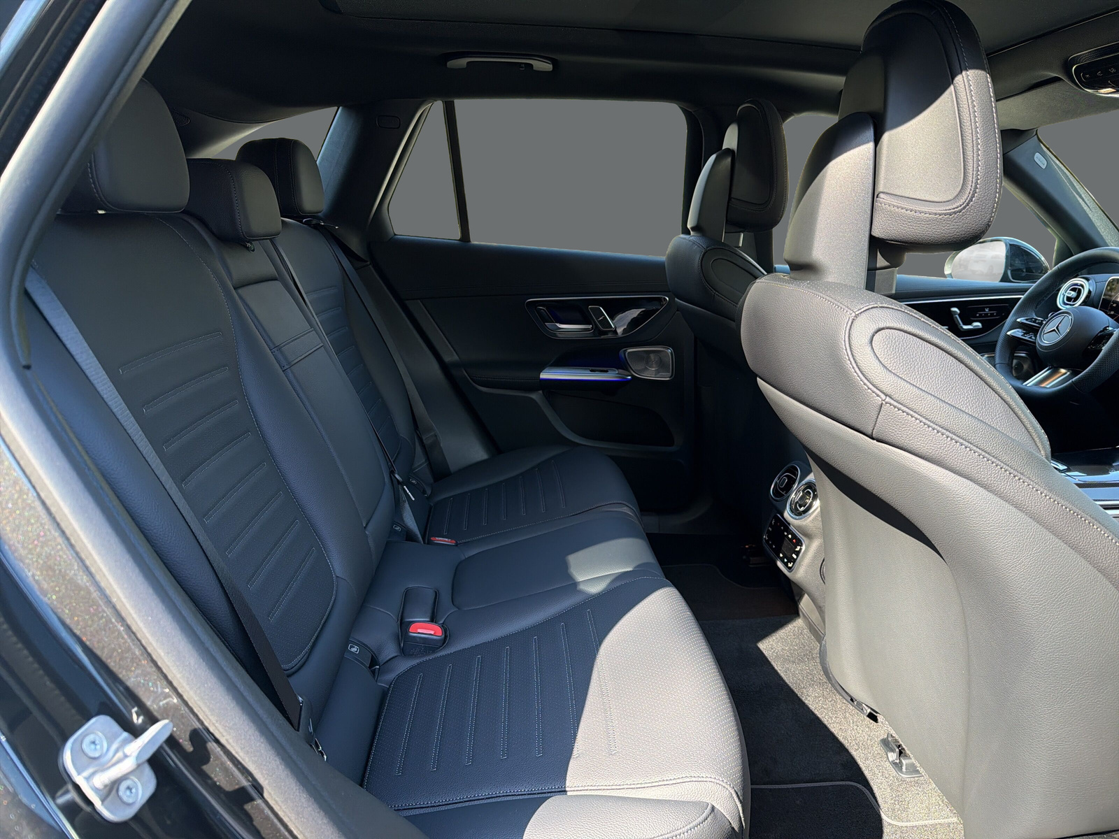 MERCEDES-BENZ GLC 300 e 4Matic EQ Star 9G-Tronic-image-18