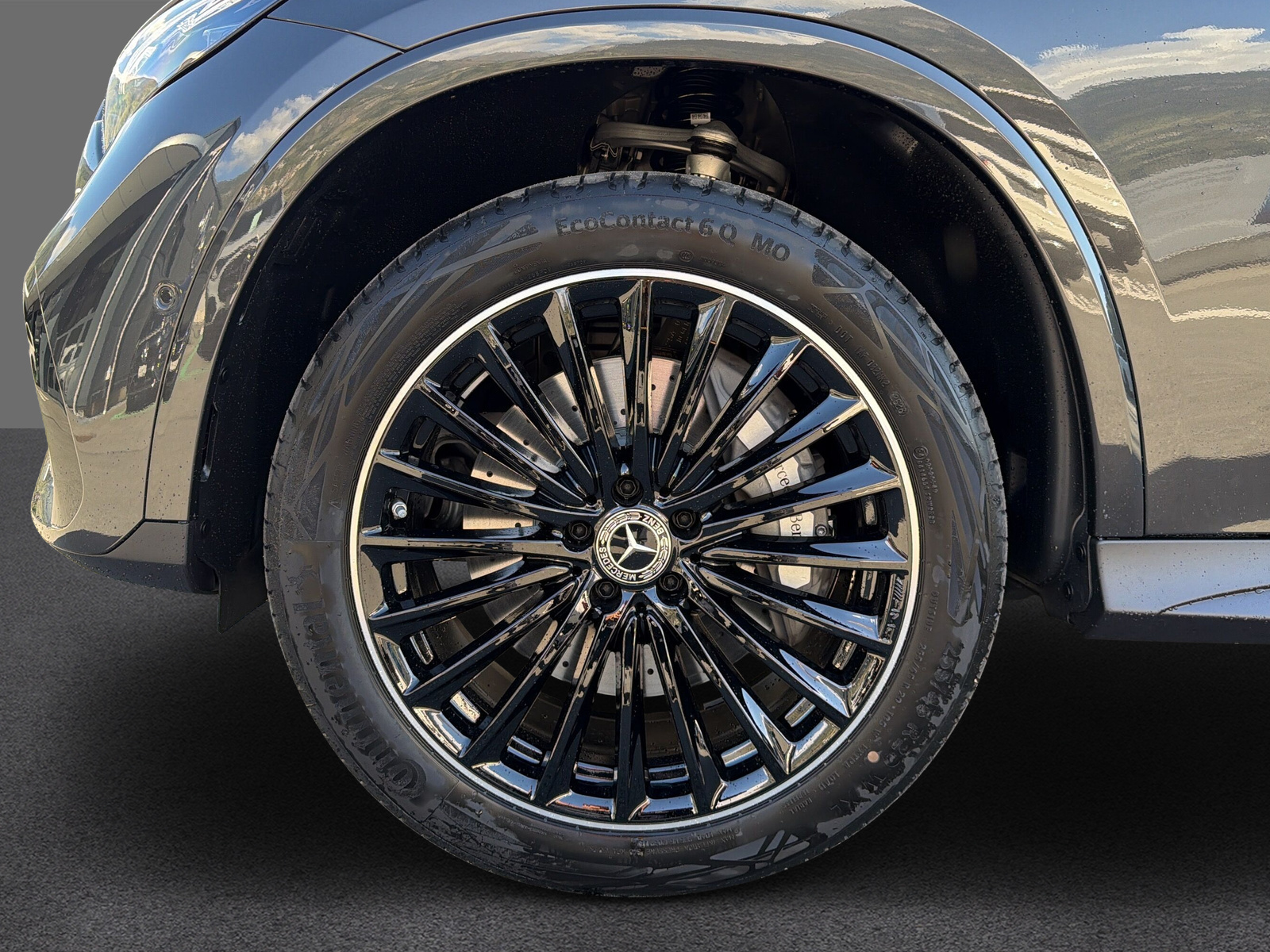 MERCEDES-BENZ GLC 300 e 4Matic EQ Star 9G-Tronic-image-20