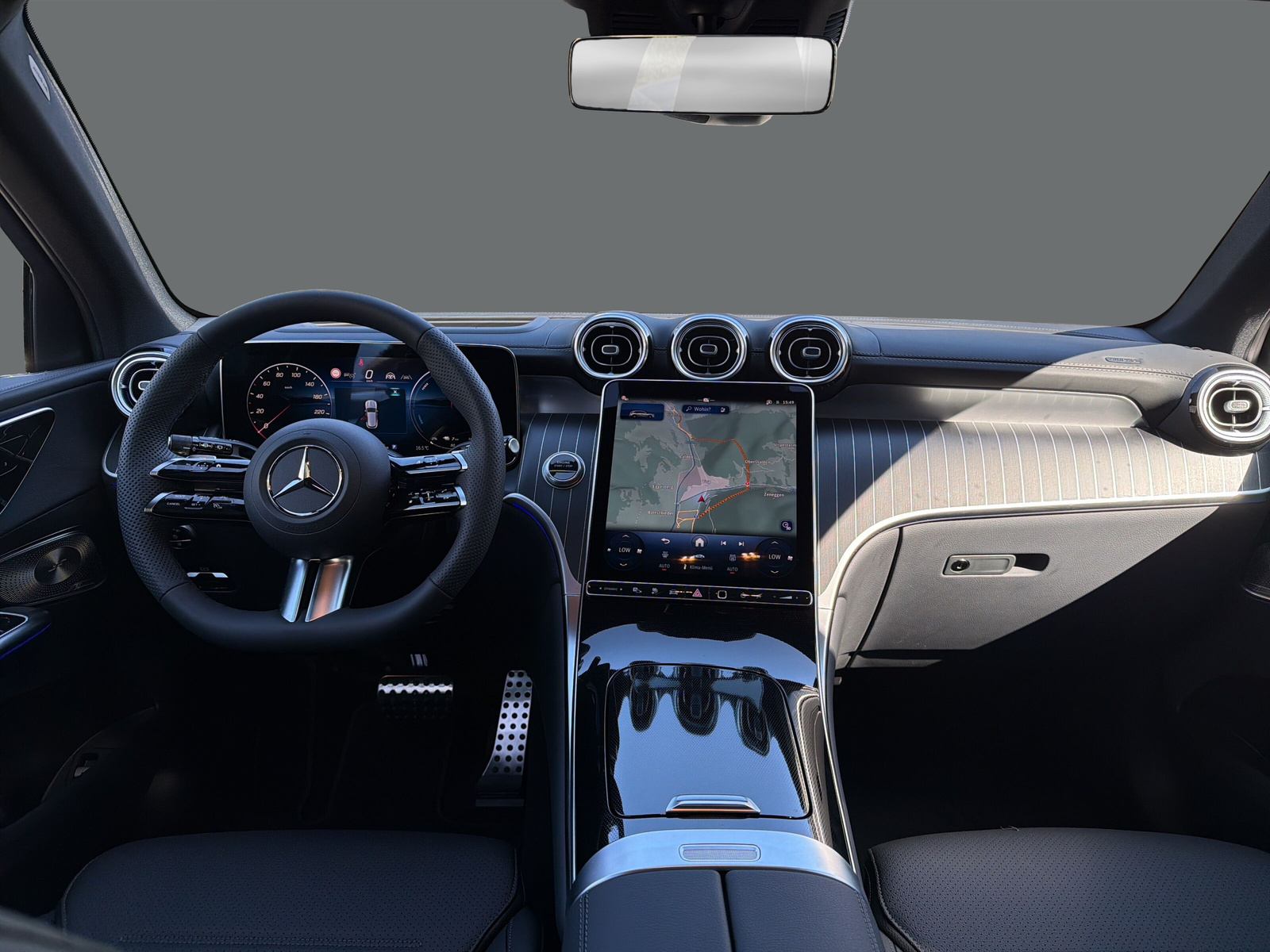 MERCEDES-BENZ GLC 300 e 4Matic EQ Star 9G-Tronic-image-12