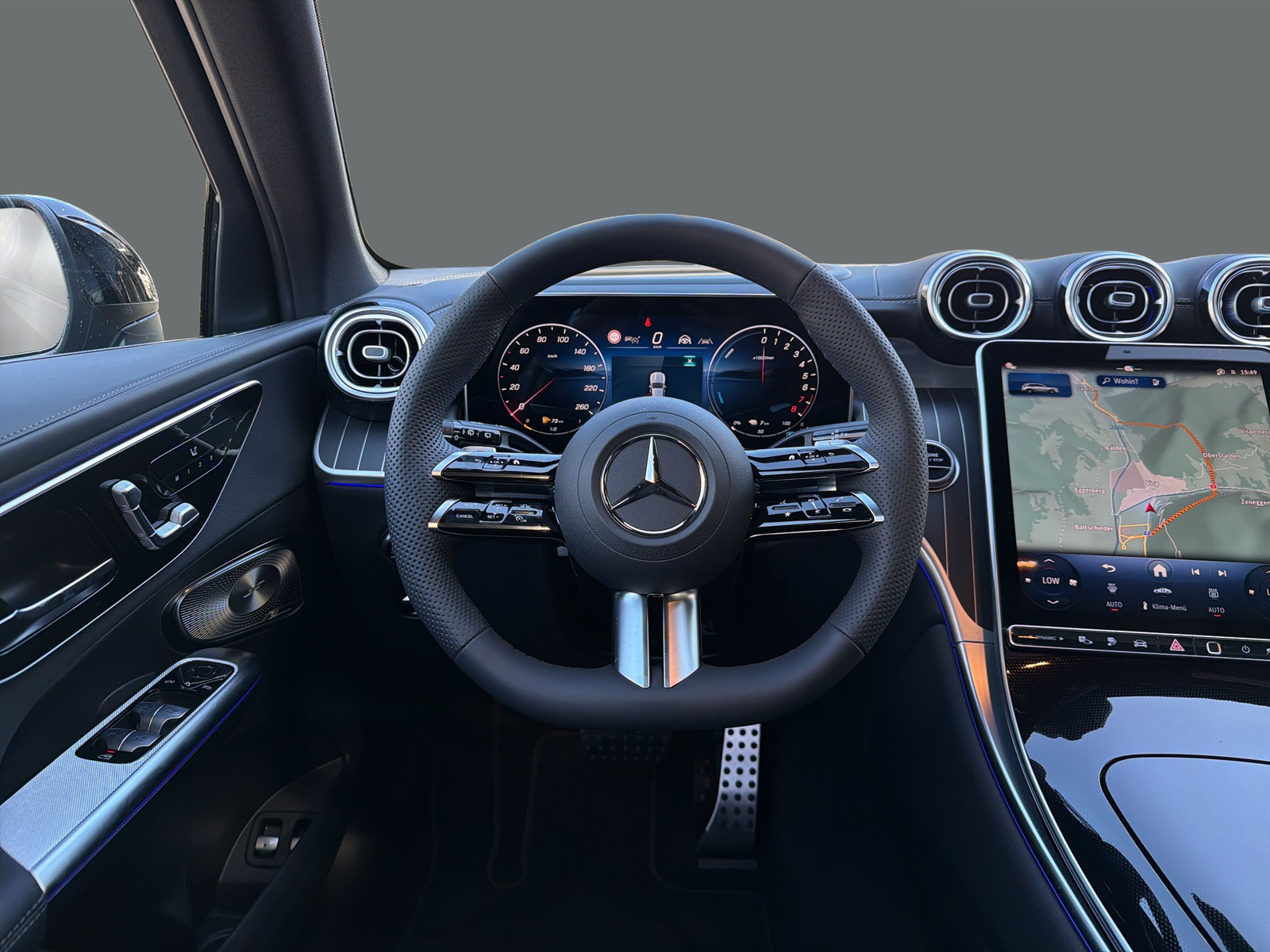 MERCEDES-BENZ GLC 300 e 4Matic EQ Star 9G-Tronic-image-9