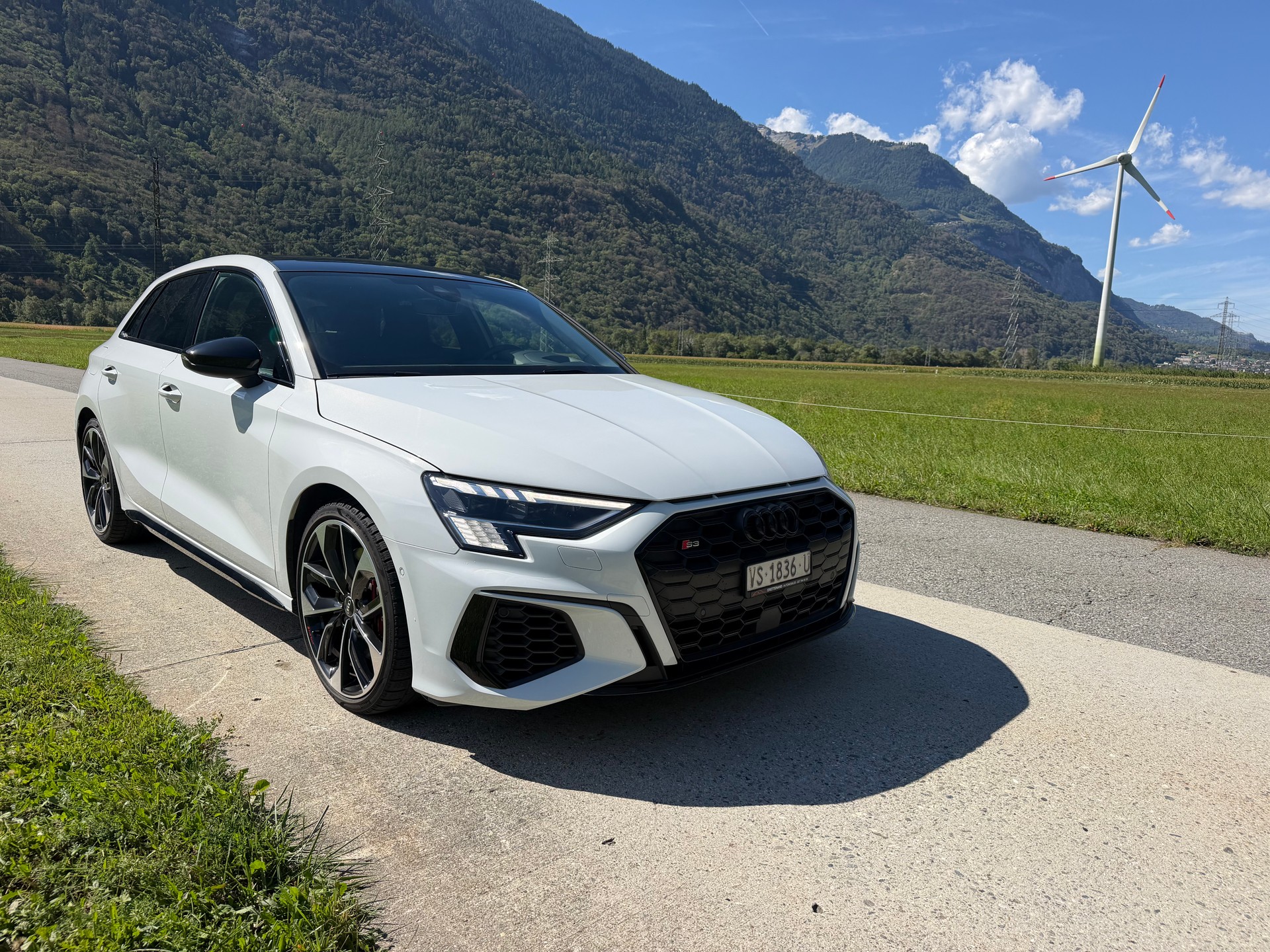 AUDI S3 Sportback 2.0 TFSI quattro S-tronic-image-0