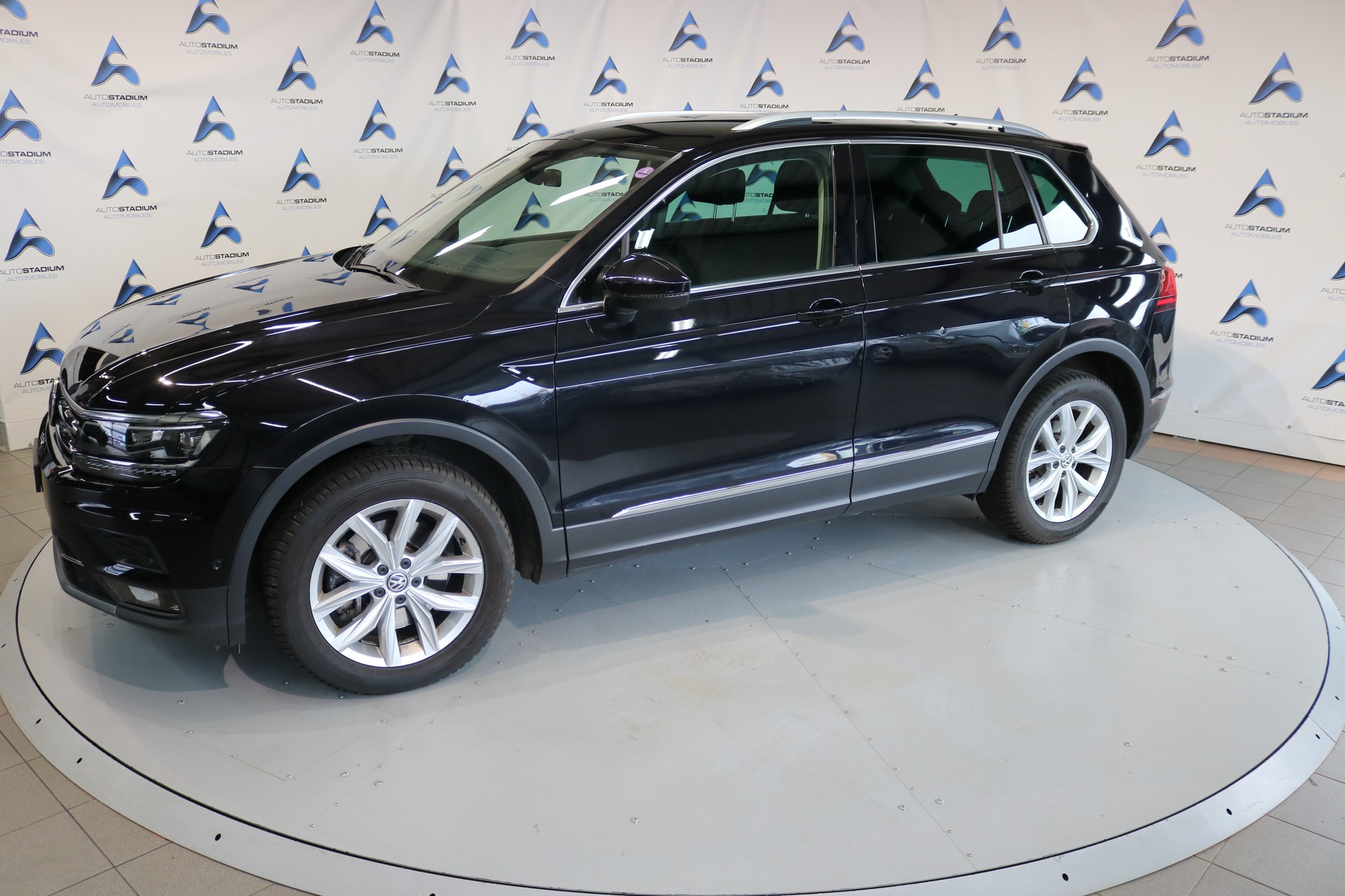 VW Tiguan 2.0TSI Highline 4Motion DSG-image-12