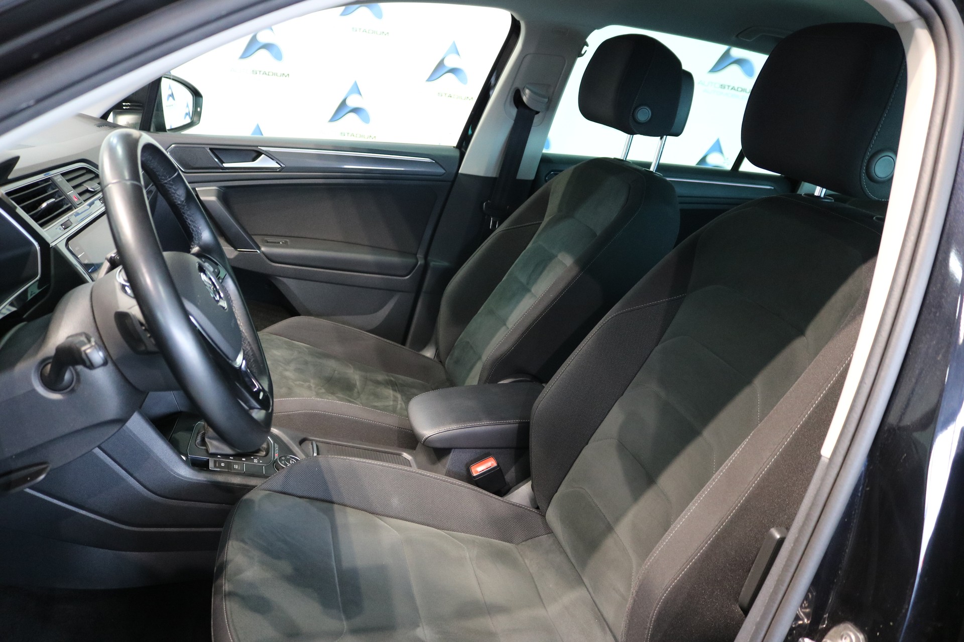 VW Tiguan 2.0TSI Highline 4Motion DSG-image-3