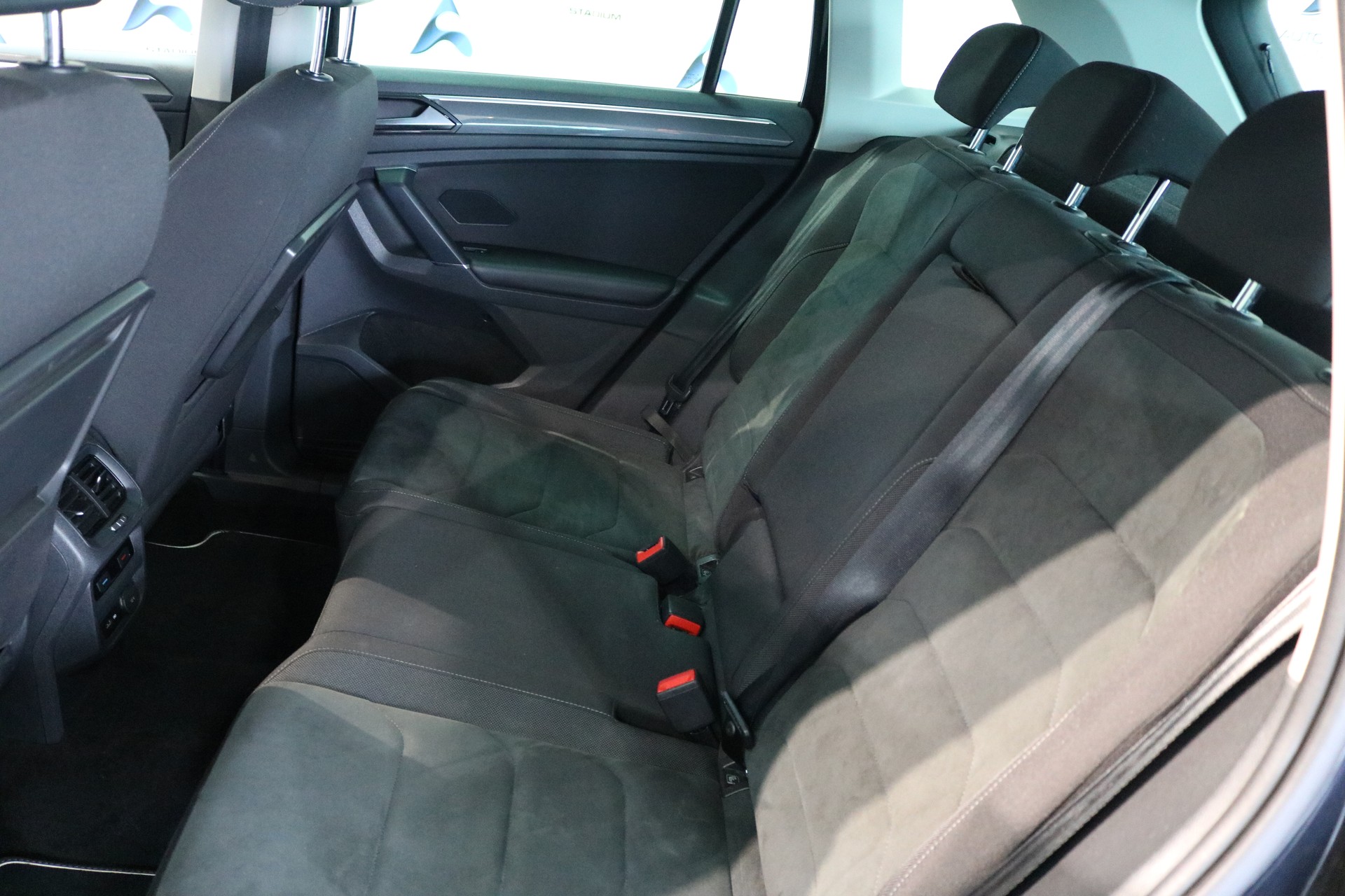 VW Tiguan 2.0TSI Highline 4Motion DSG-image-40