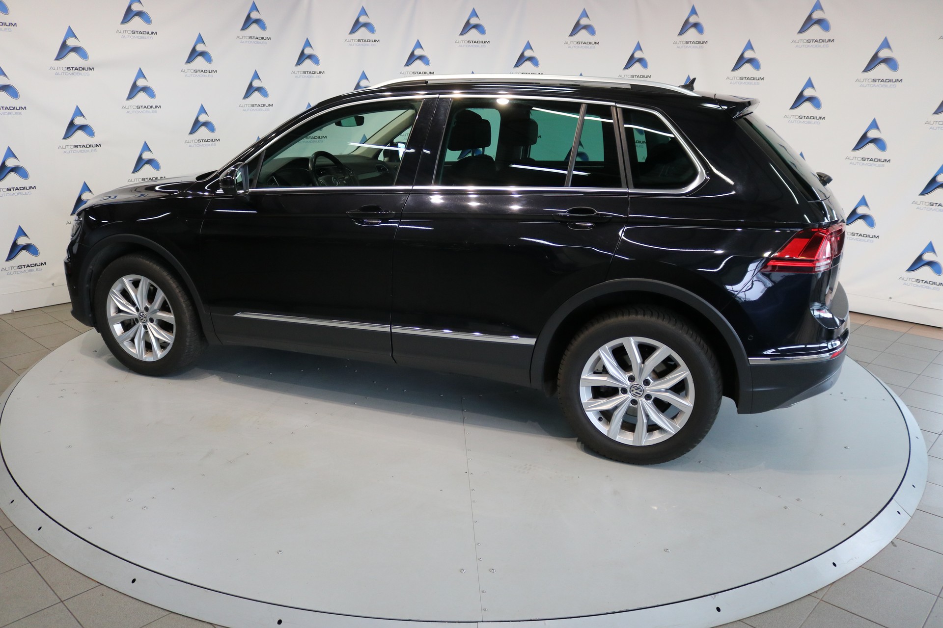 VW Tiguan 2.0TSI Highline 4Motion DSG-image-16