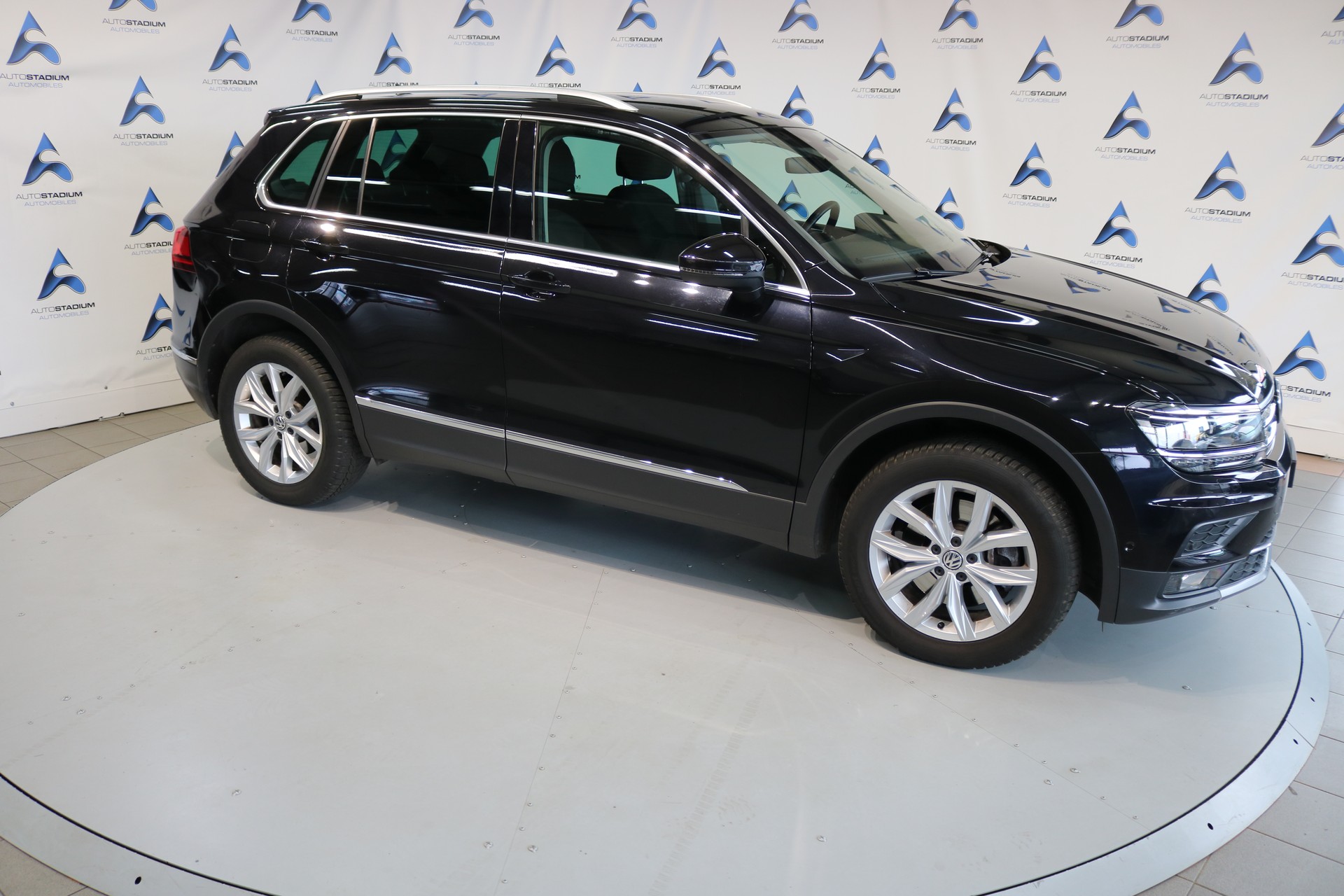 VW Tiguan 2.0TSI Highline 4Motion DSG-image-30