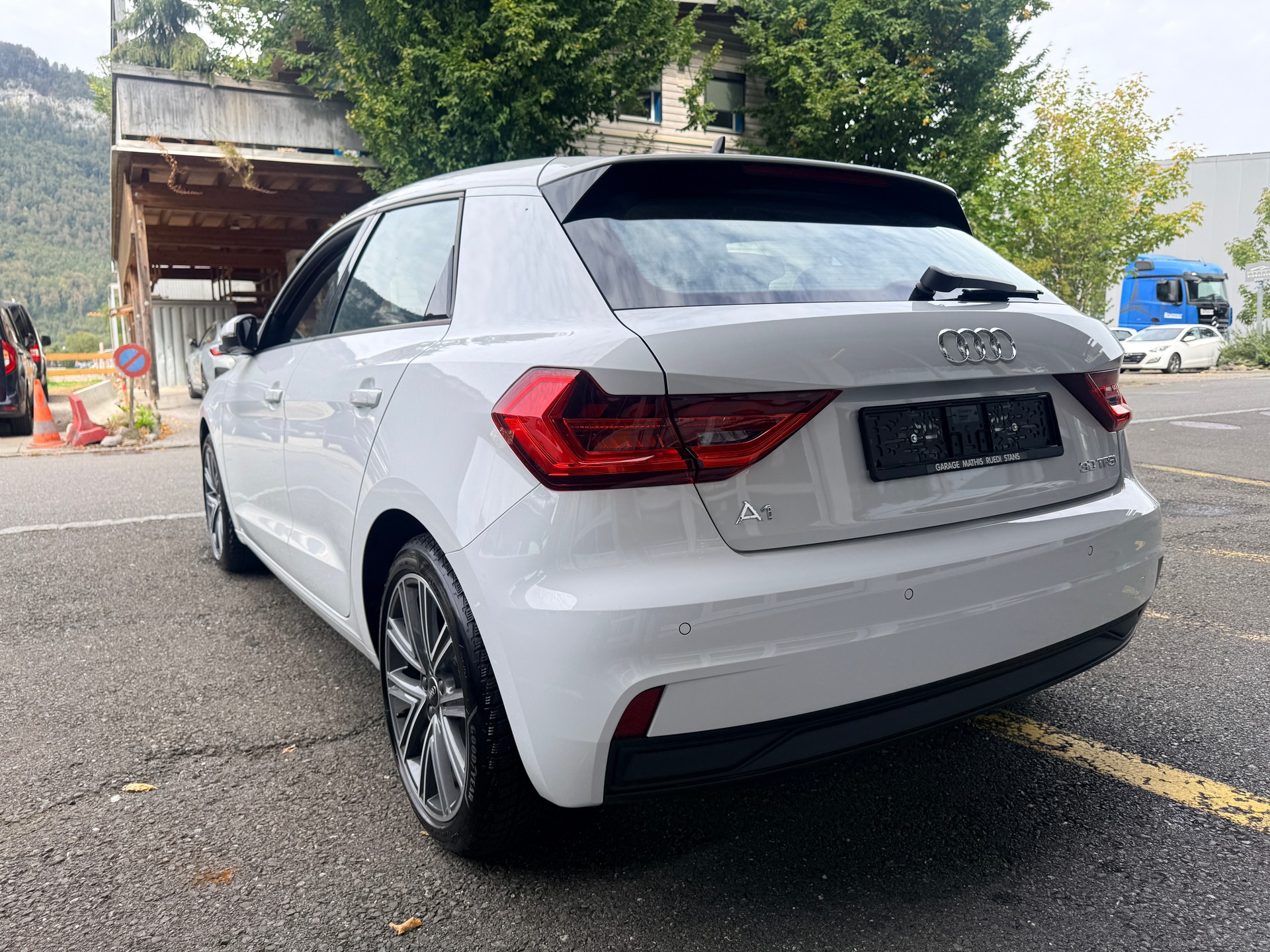 AUDI A1 Sportback 30 TFSI Attraction S-tronic 116PS CH-Fahrzeug.-image-5