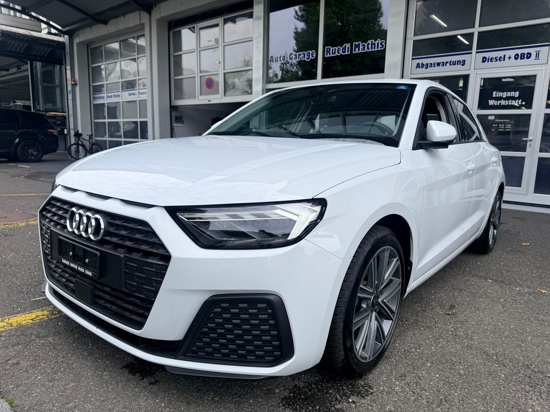 AUDI A1 Sportback 30 TFSI Attraction S-tronic 116PS CH-Fahrzeug.-image-0
