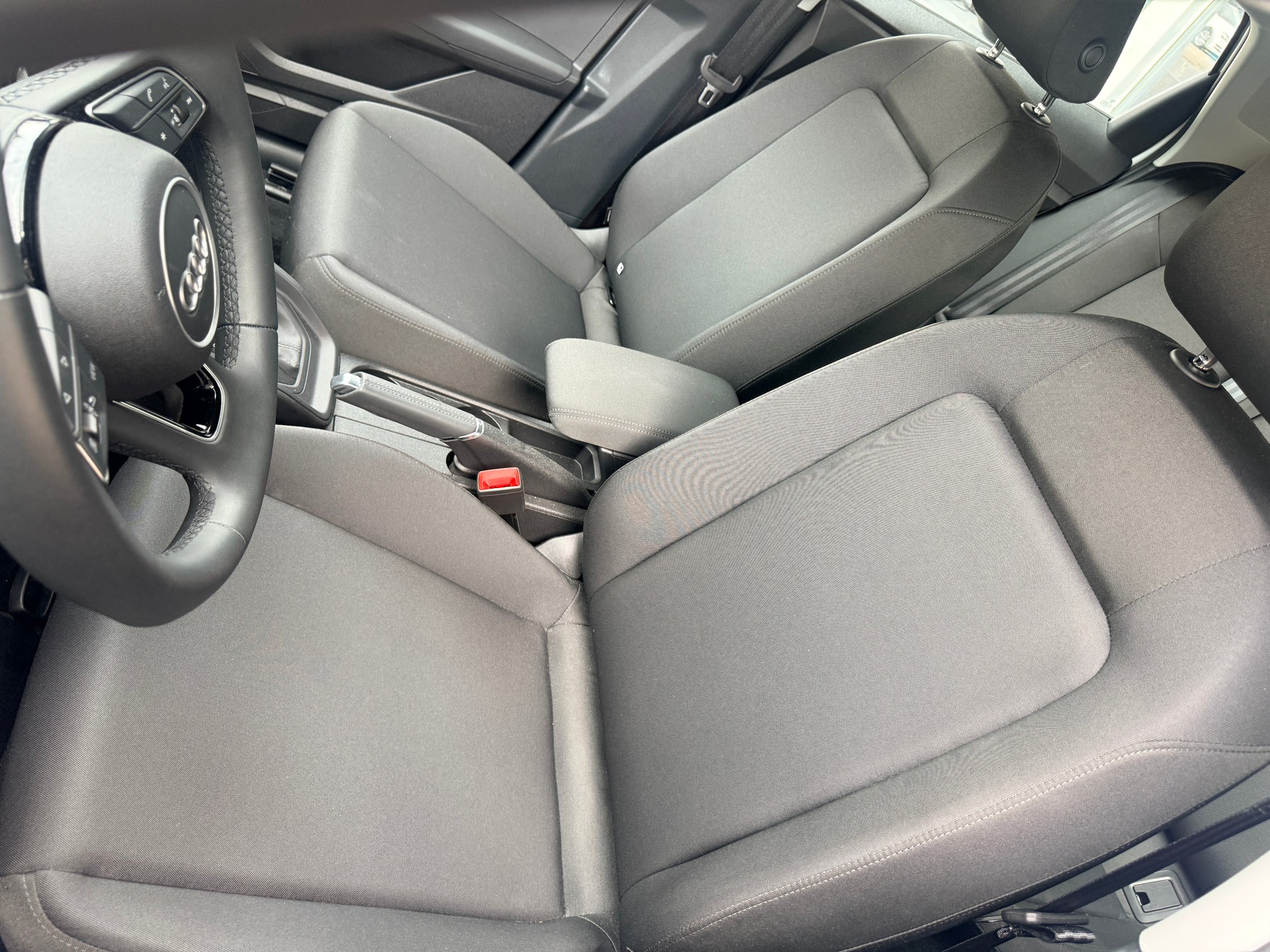 AUDI A1 Sportback 30 TFSI Attraction S-tronic 116PS CH-Fahrzeug.-image-8