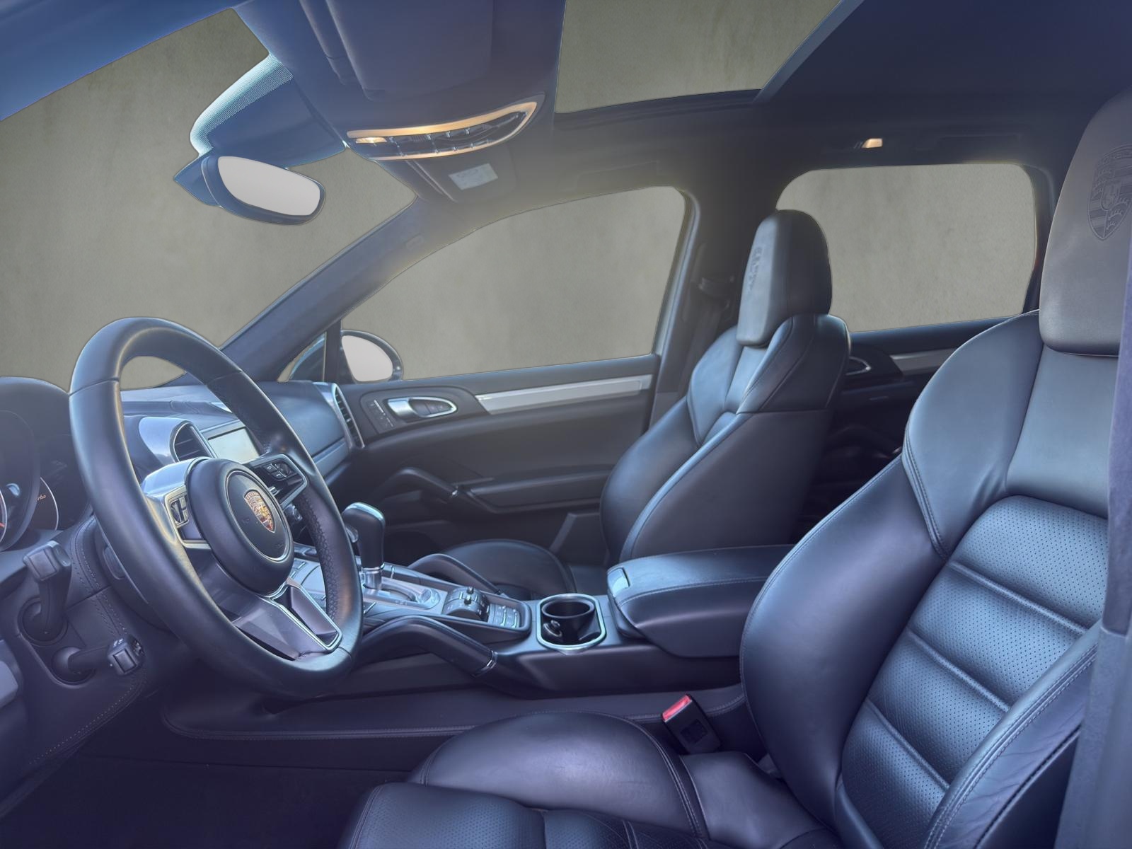 PORSCHE Cayenne Turbo-image-8