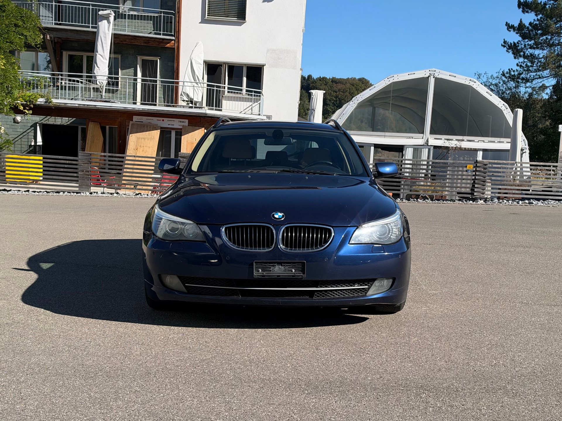 BMW 525xd Touring Steptronic-image-2