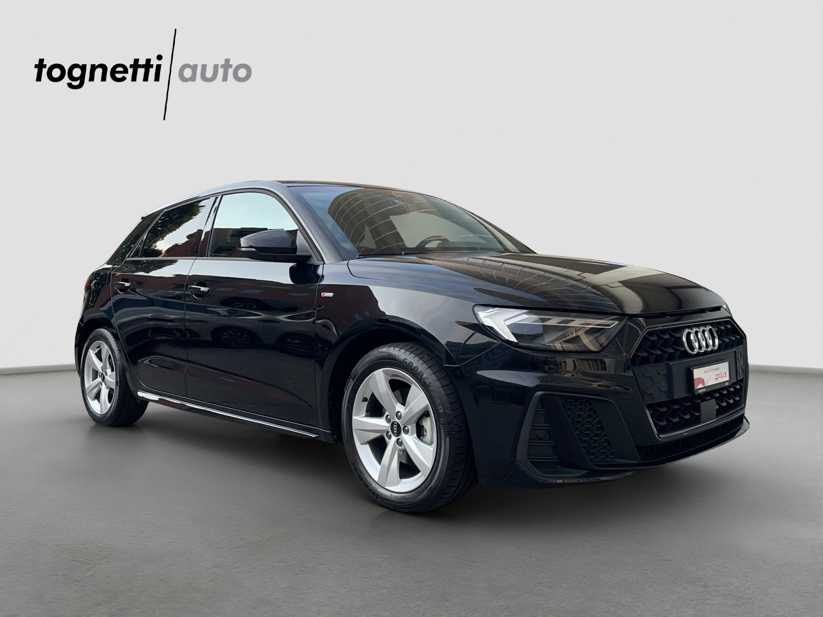AUDI A1 Sportback 30 TFSI S Line Attraction S-tronic-image-1
