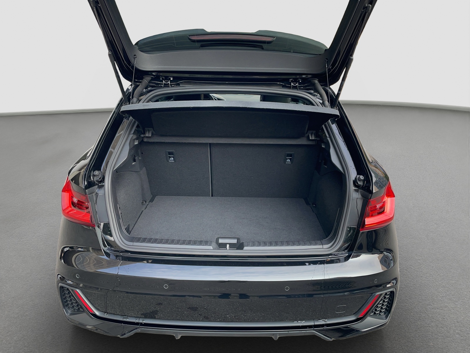 AUDI A1 Sportback 30 TFSI S Line Attraction S-tronic-image-9