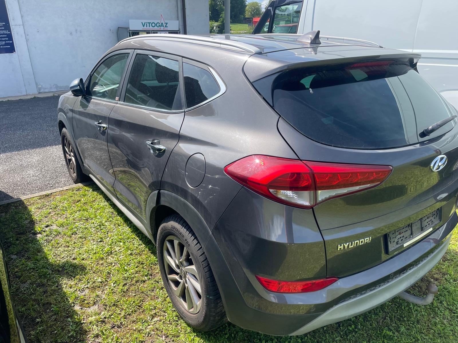HYUNDAI Tucson 2.0 CRDI Vertex 4WD-image-2