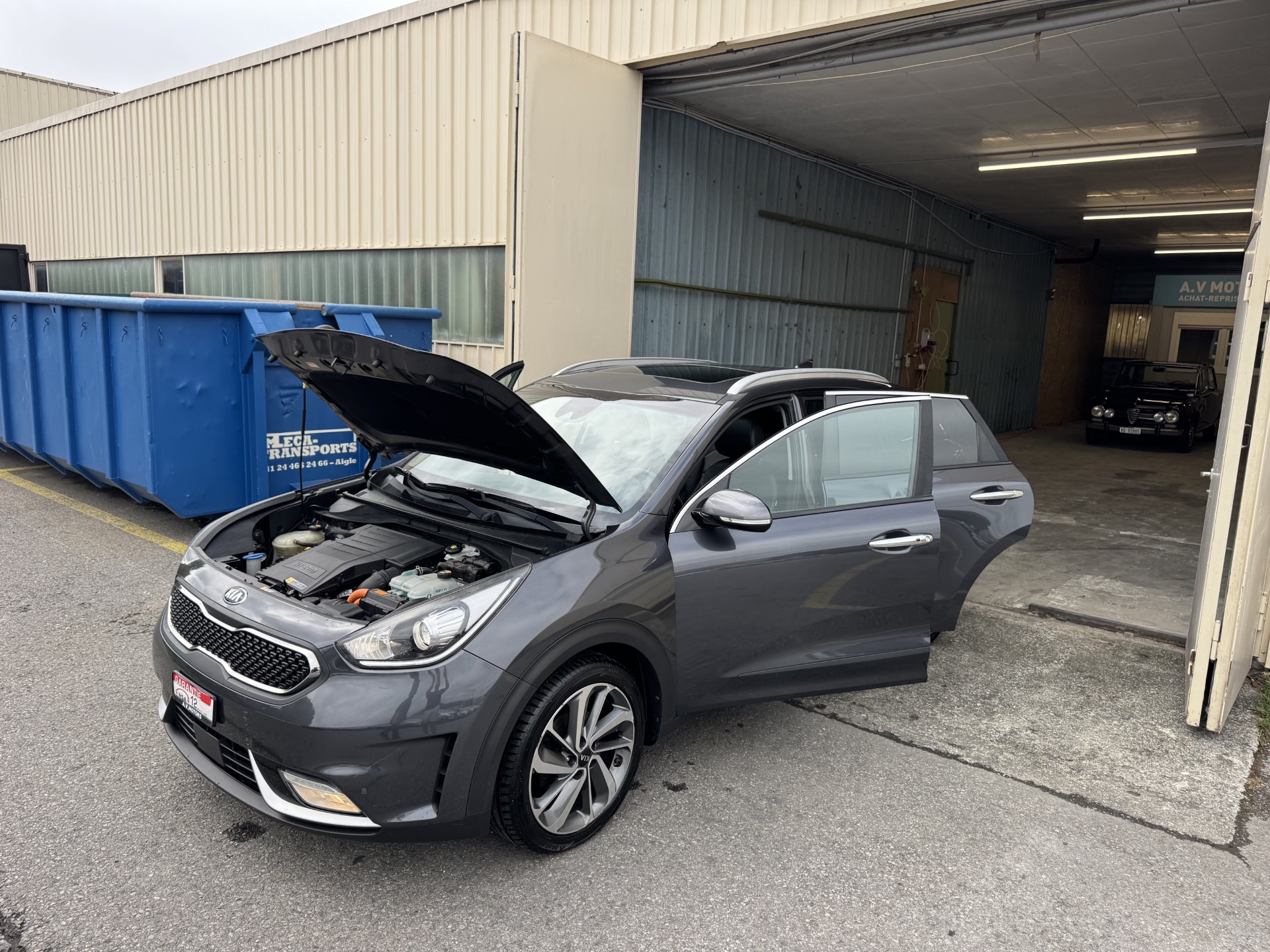 KIA Niro 1.6GDi Hybrid Style DCT-image-15