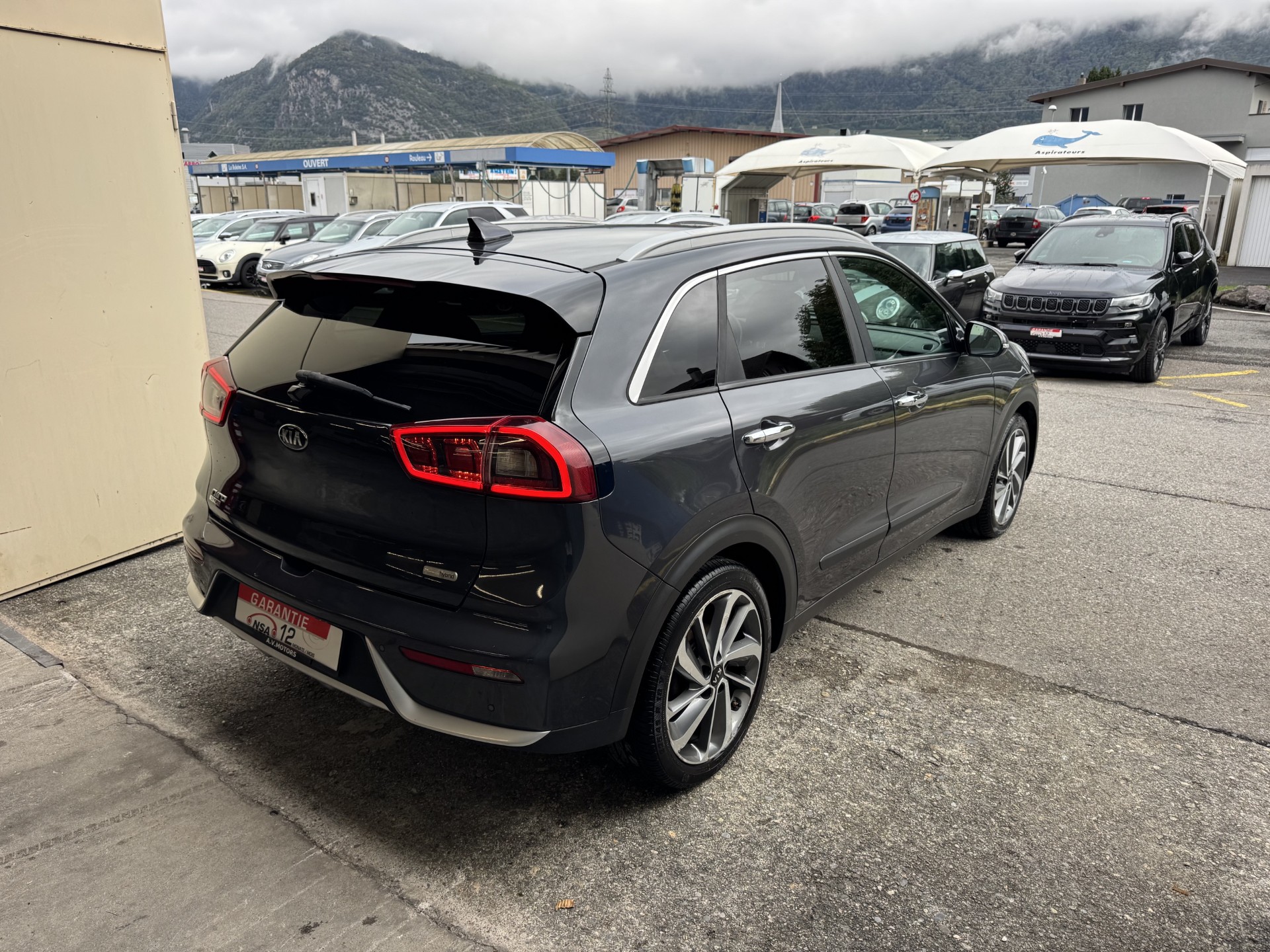 KIA Niro 1.6GDi Hybrid Style DCT-image-4