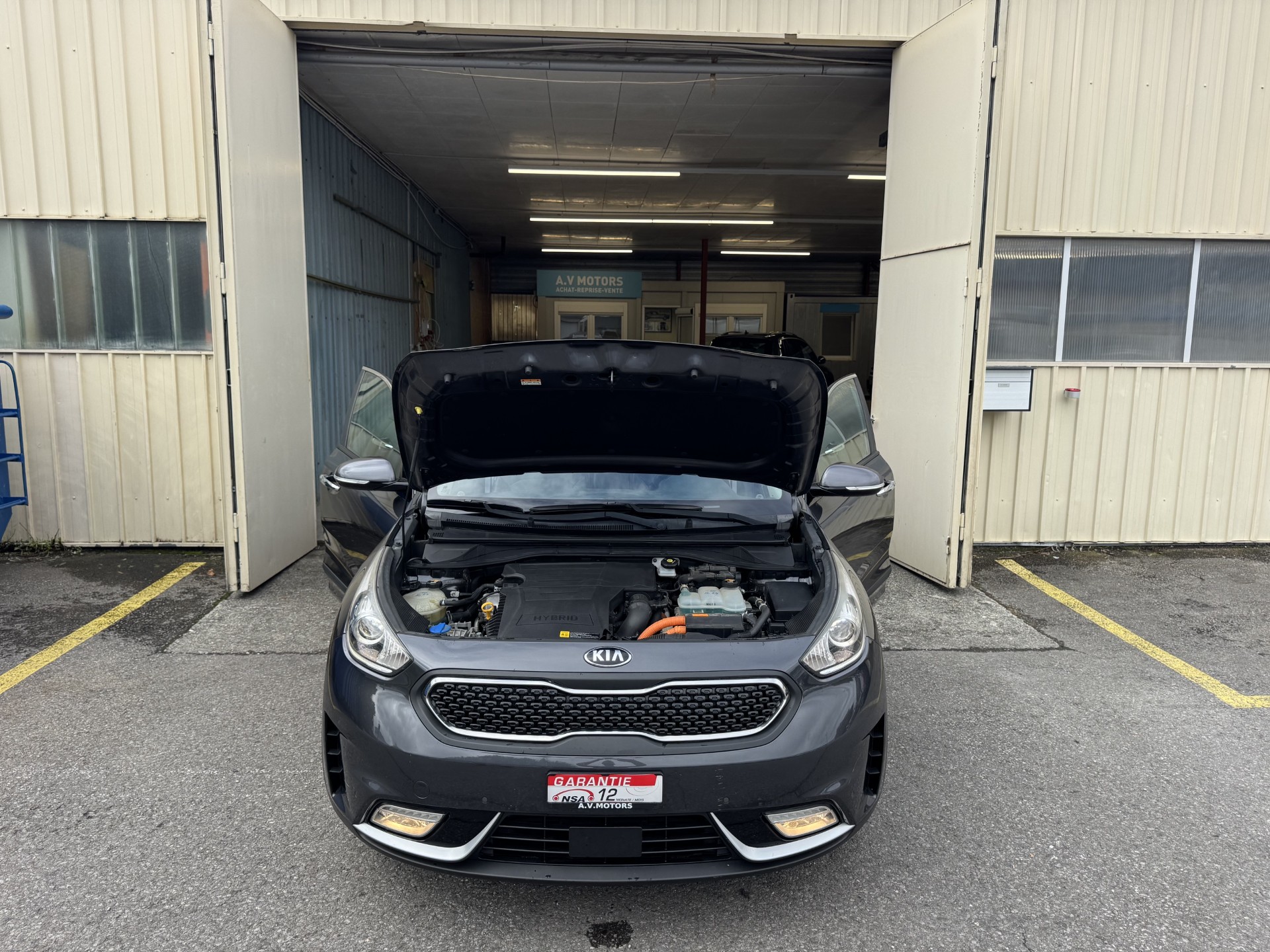 KIA Niro 1.6GDi Hybrid Style DCT-image-14