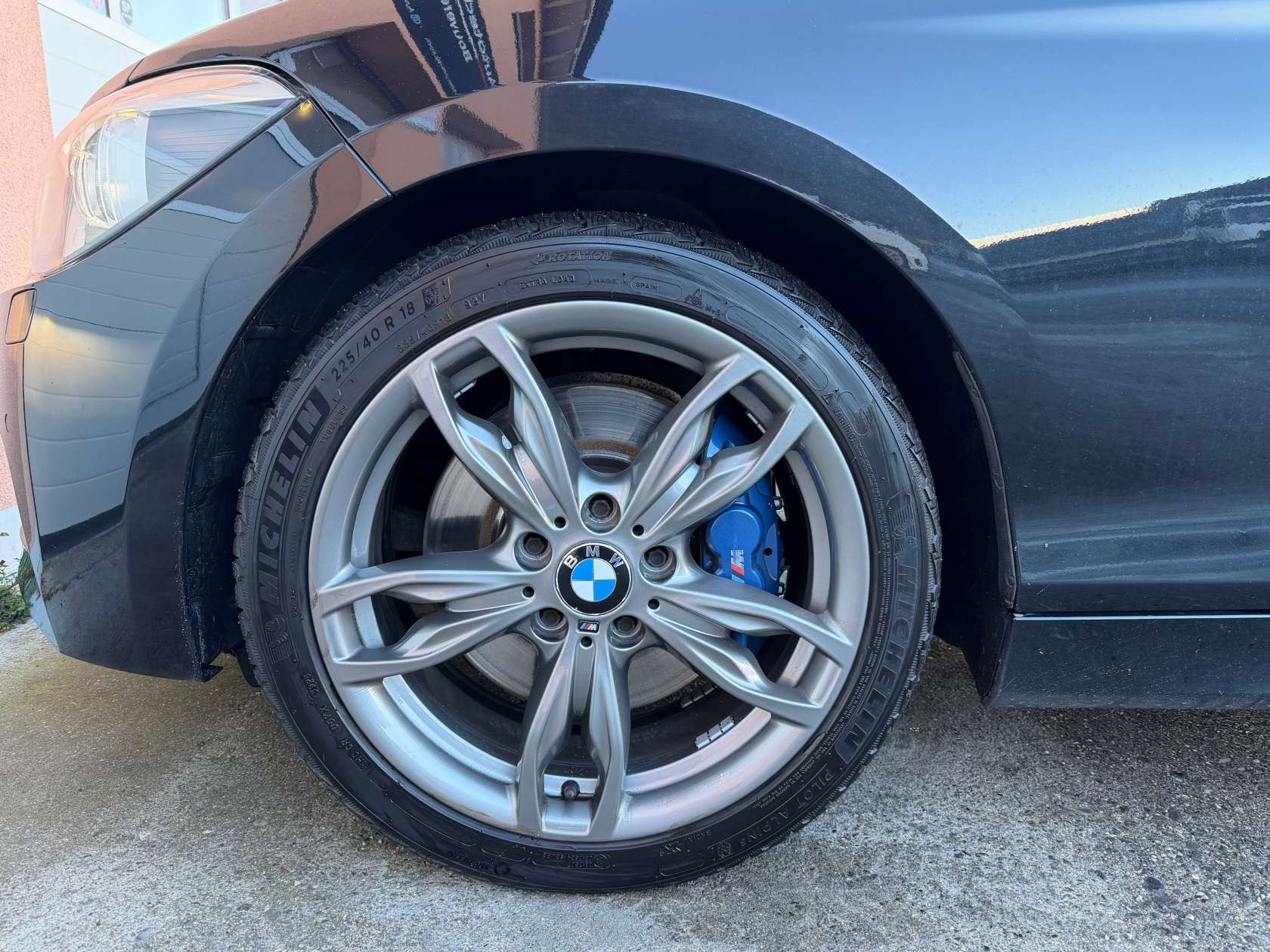 BMW M135i xDrive Steptronic-image-10