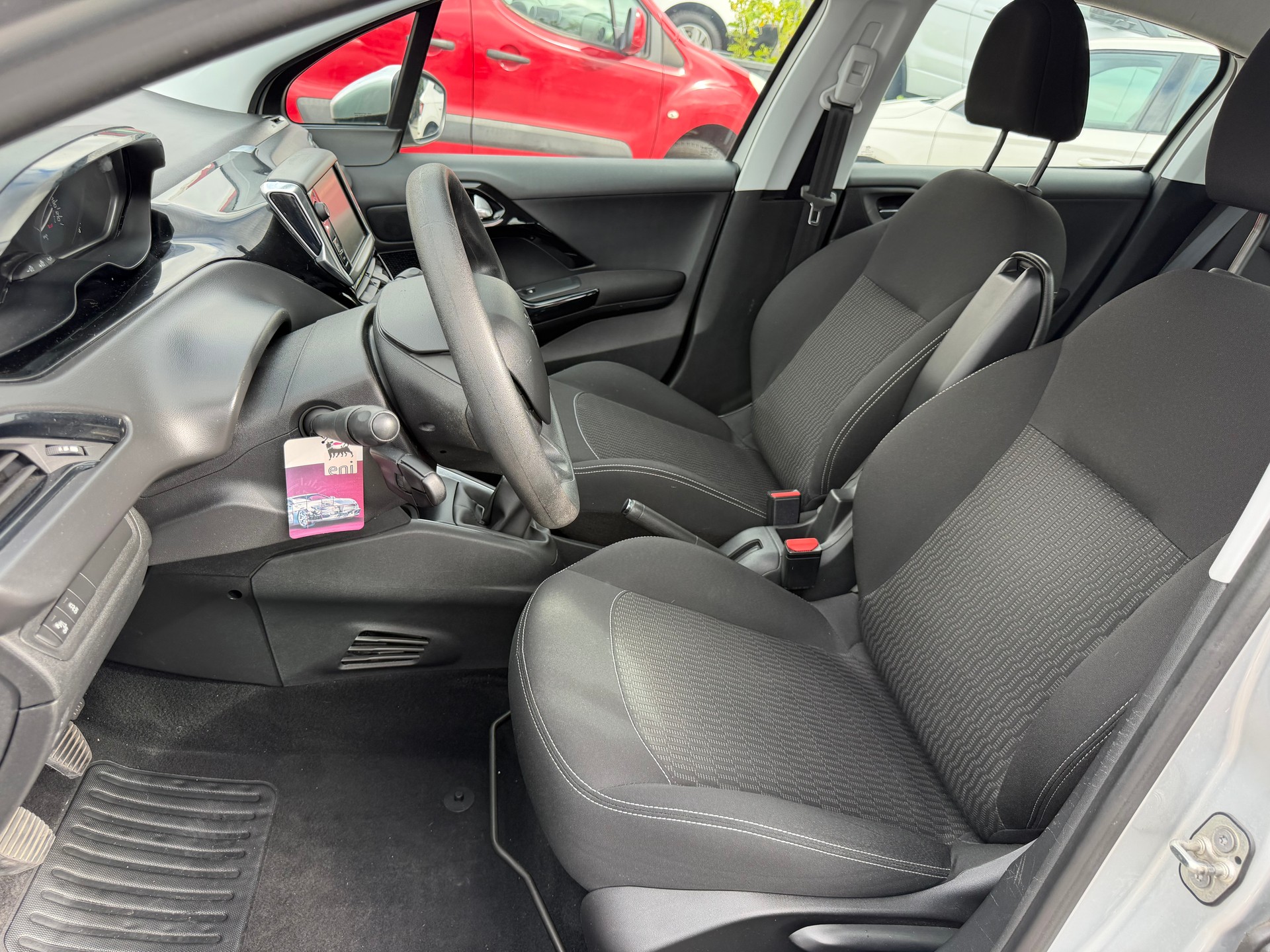 PEUGEOT 208 1.2 PureTech Access-image-10