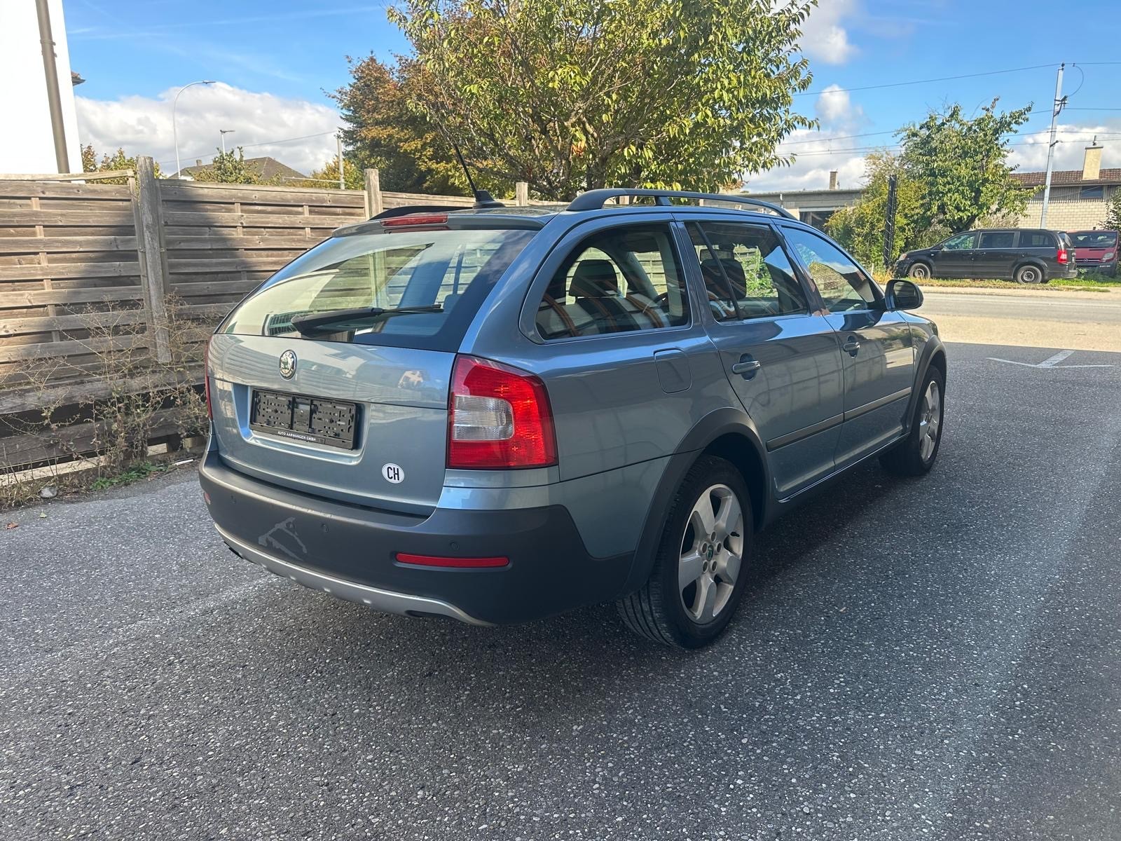 SKODA Octavia Combi 1.8 TSI Scout 4x4-image-3