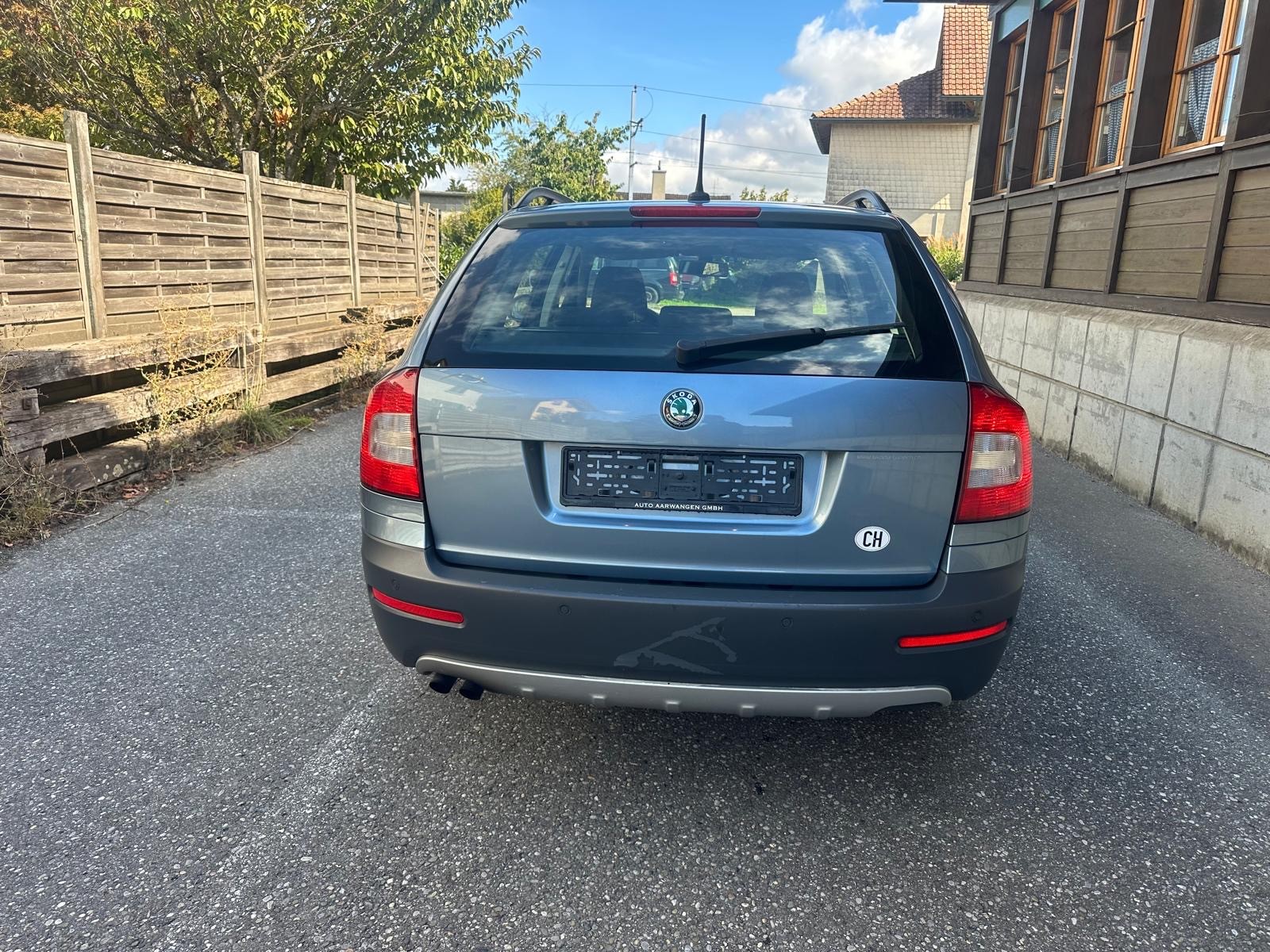 SKODA Octavia Combi 1.8 TSI Scout 4x4-image-5