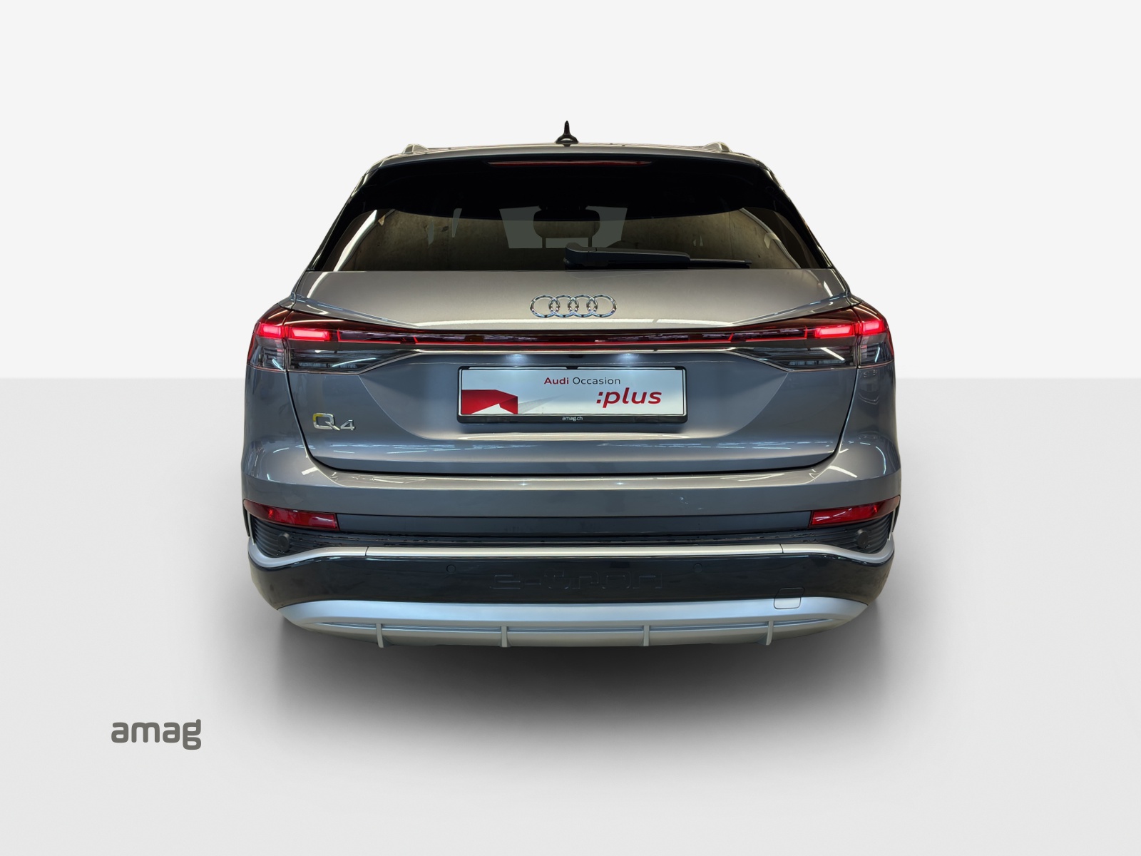 AUDI Q4 e-tron 50 quattro-image-3