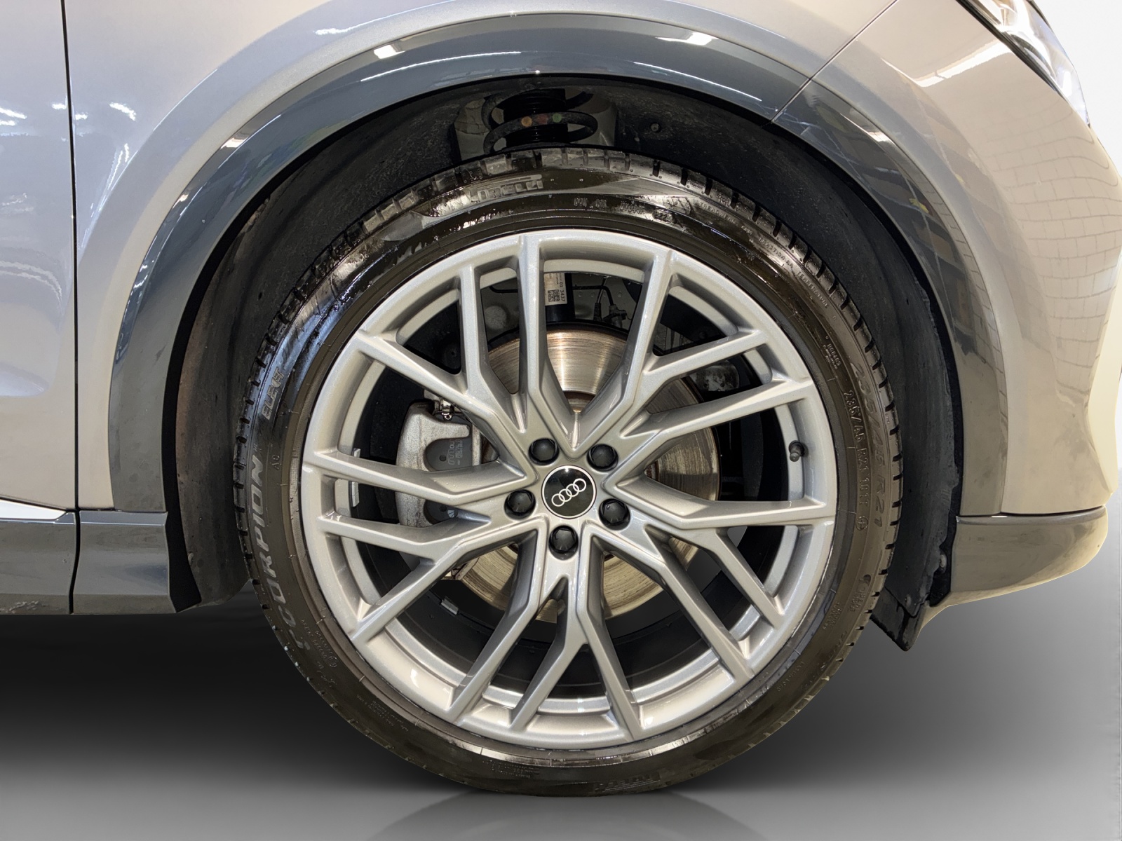 AUDI Q4 e-tron 50 quattro-image-13