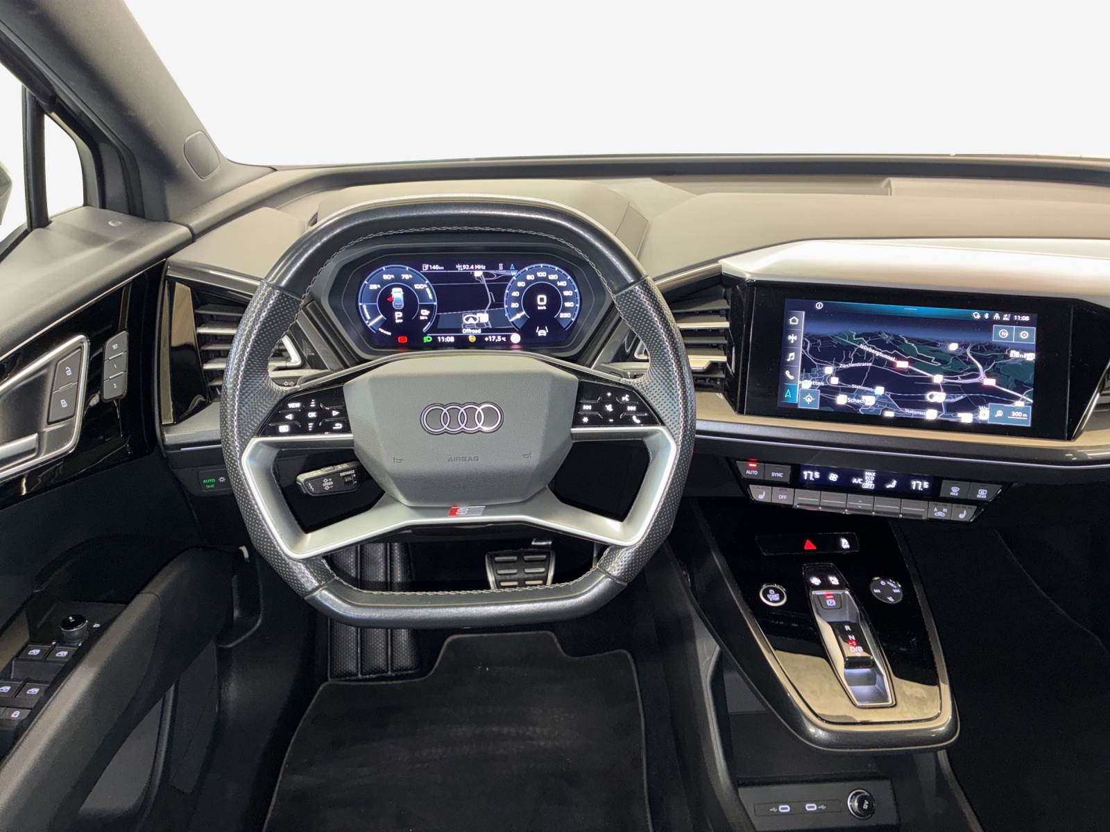 AUDI Q4 e-tron 50 quattro-image-8