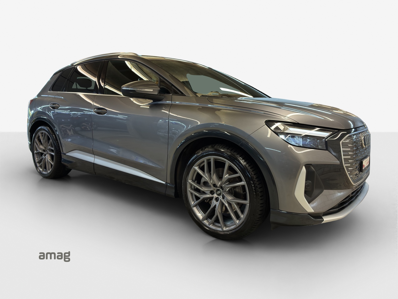 AUDI Q4 e-tron 50 quattro-image-5