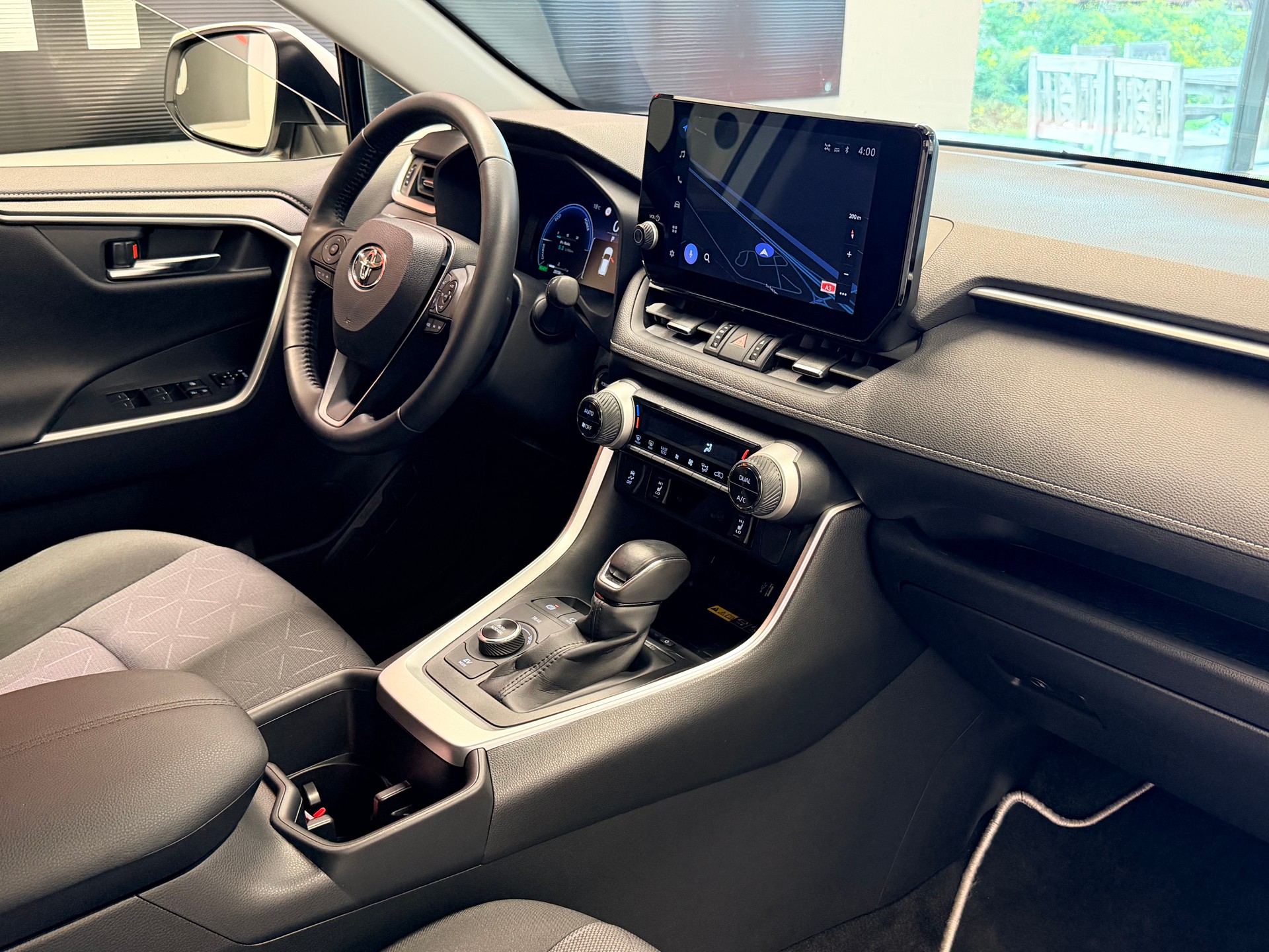 TOYOTA RAV-4 2.5 HSD Trend e-CVT 4WD-image-17