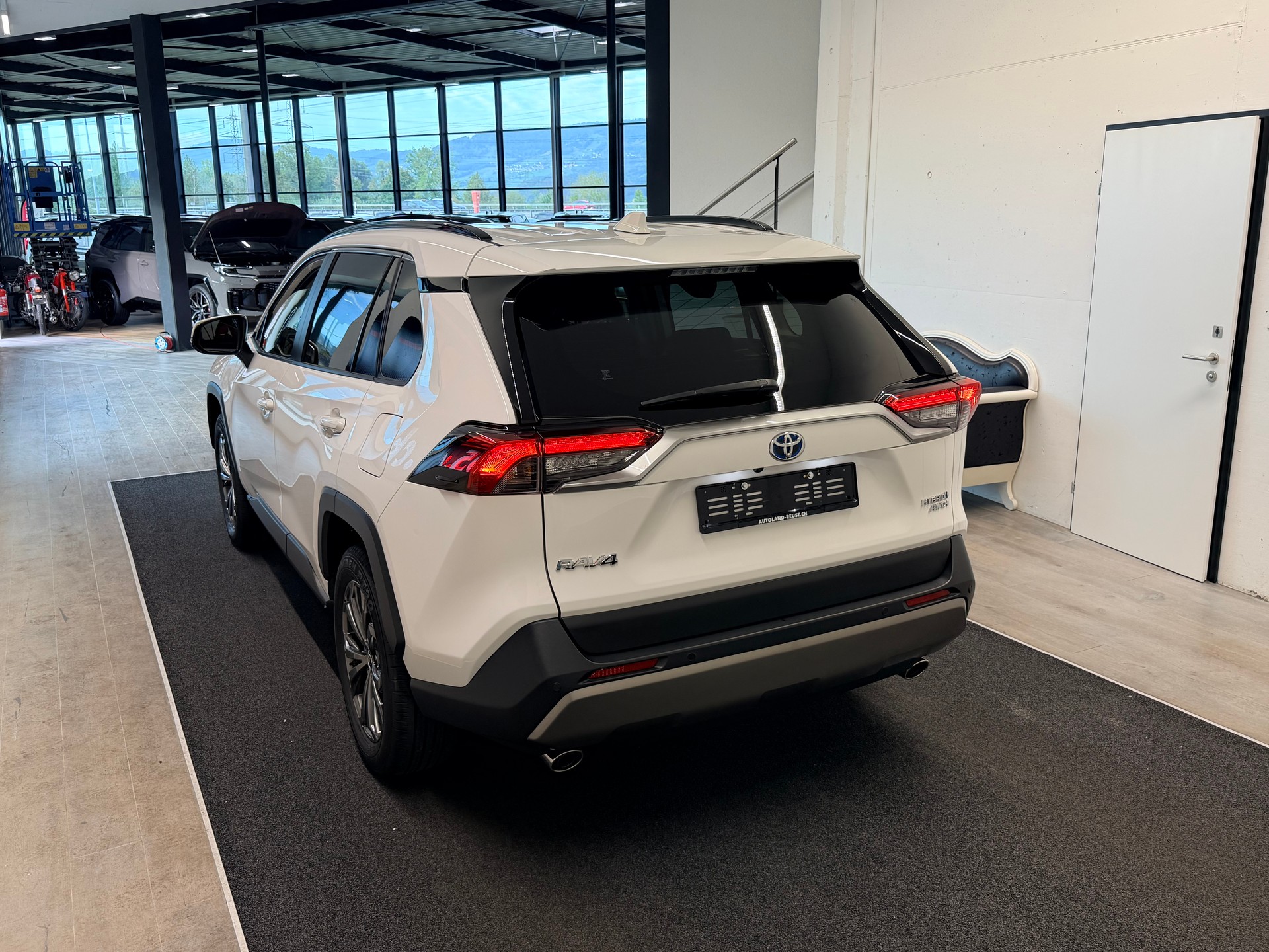 TOYOTA RAV-4 2.5 HSD Trend e-CVT 4WD-image-8