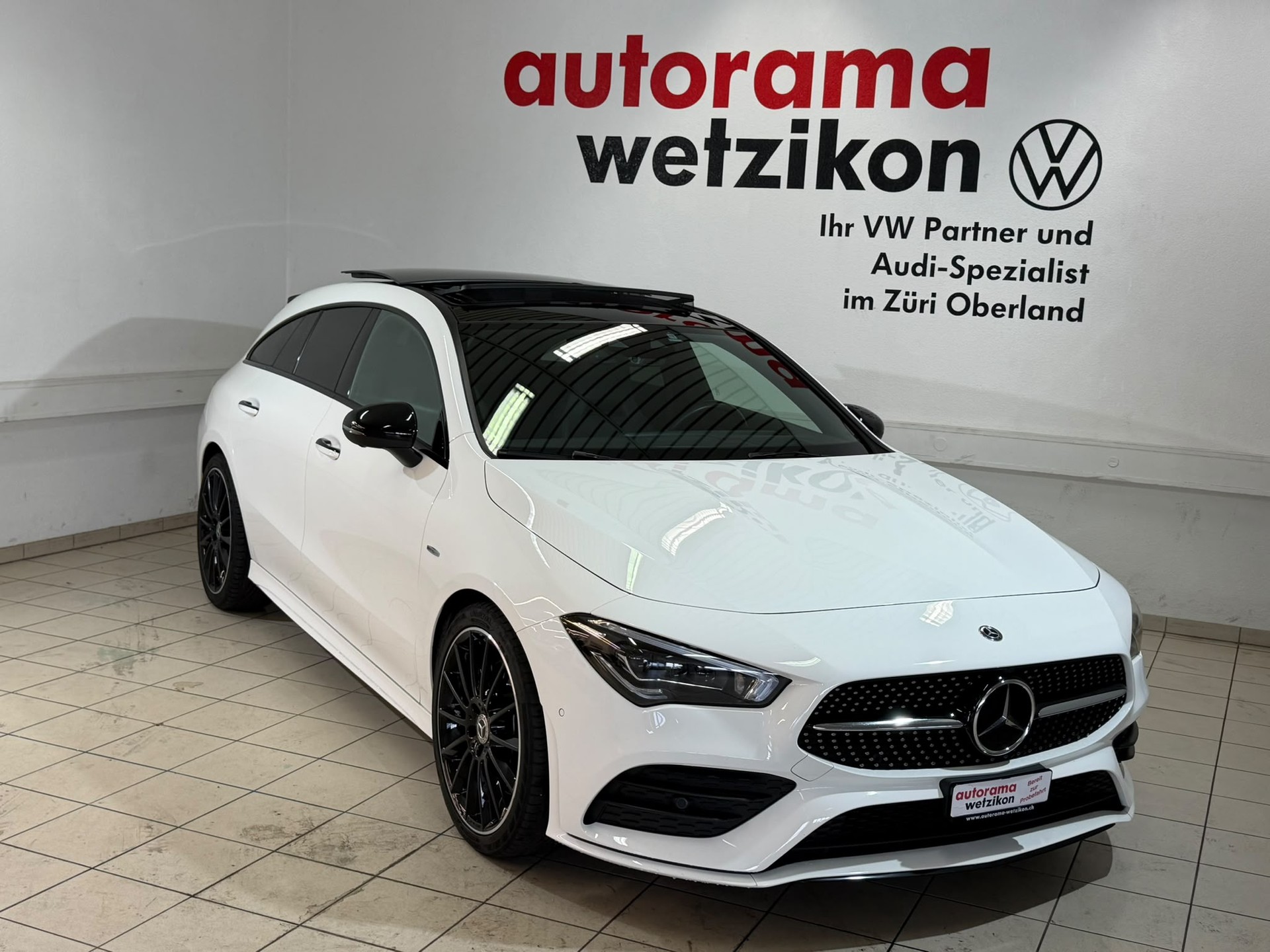 MERCEDES-BENZ CLA Shooting Brake 250 4Matic 7G-DCT AMG Line-image-1