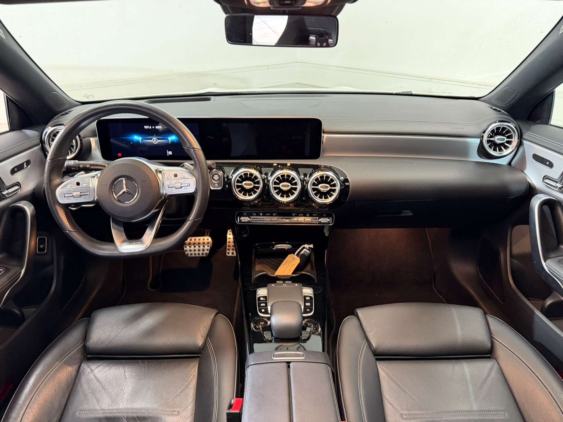 MERCEDES-BENZ CLA Shooting Brake 250 4Matic 7G-DCT AMG Line-image-7