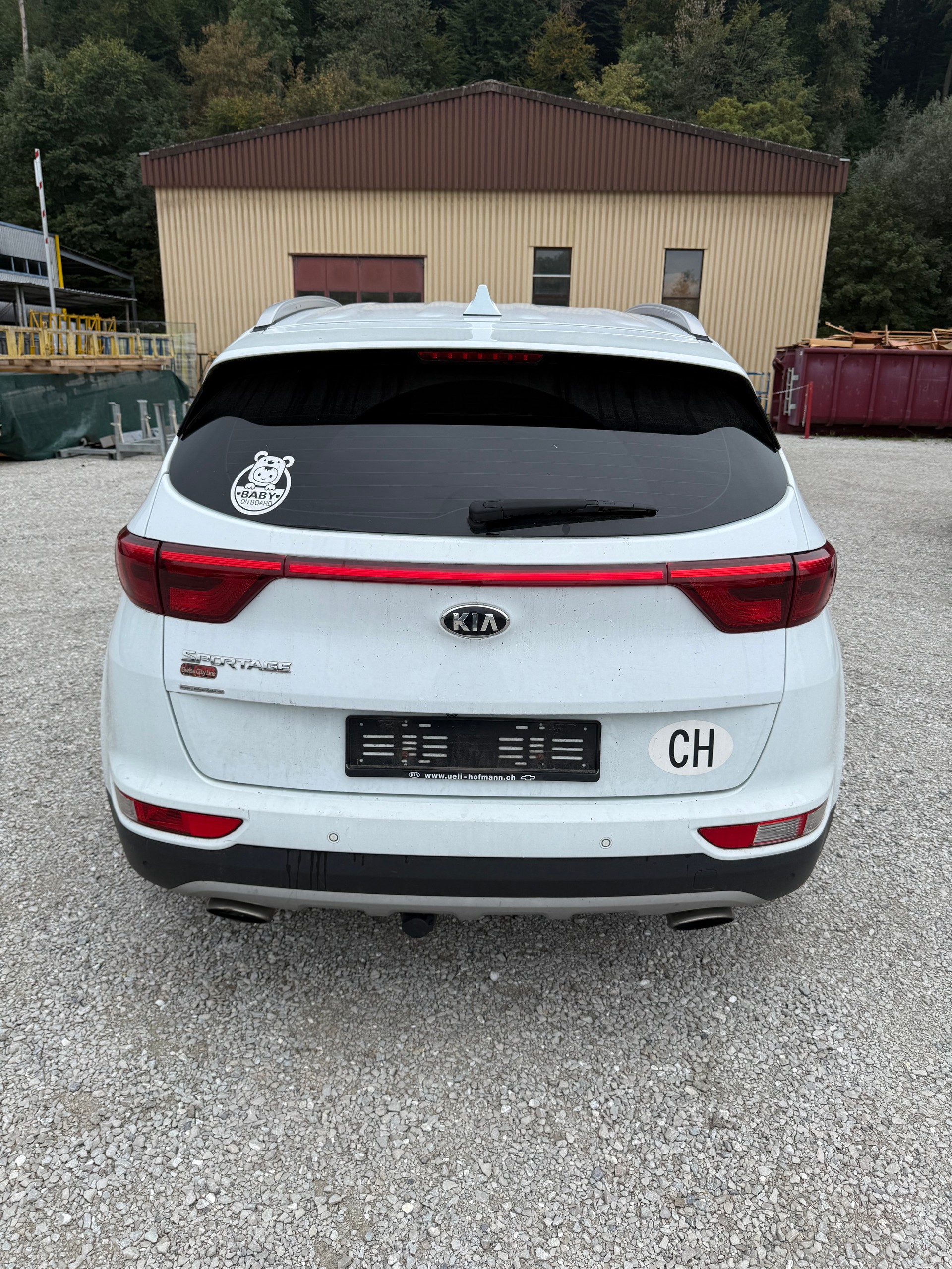 KIA Sportage 1.6 T-GDi Swiss City Line 4WD Automat-image-4