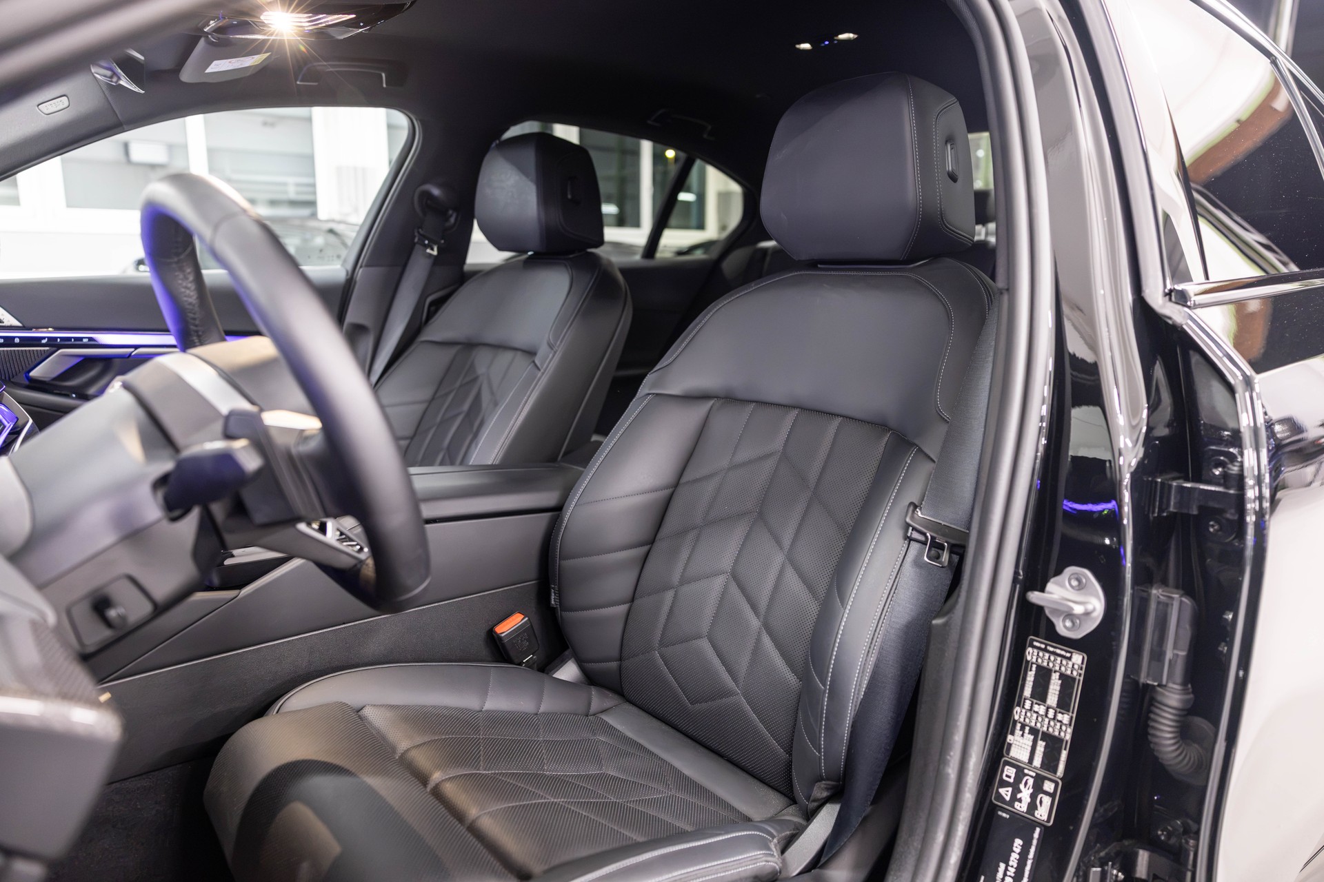 BMW 540d xDrive 48V M Sport Steptronic-image-19