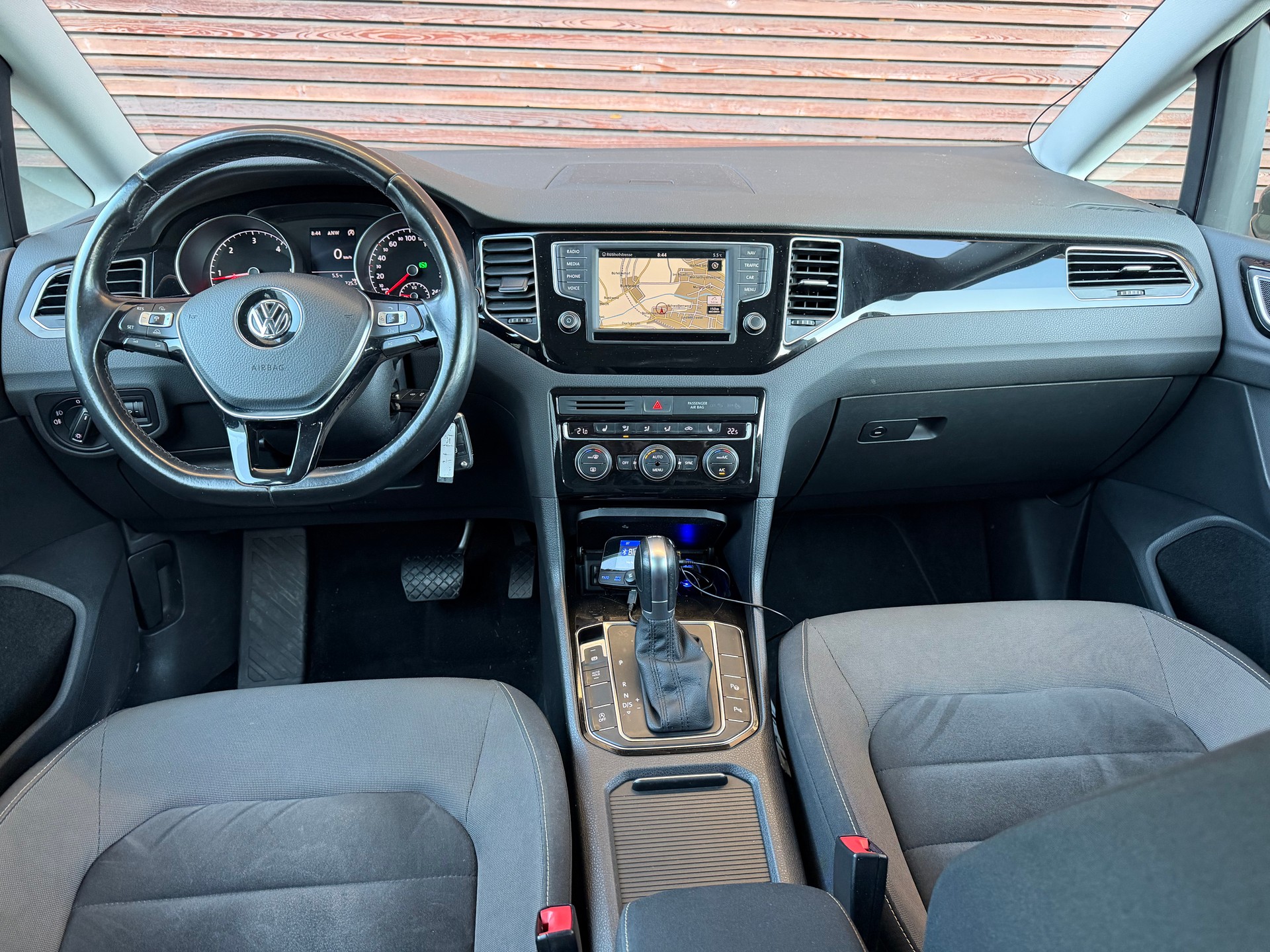 VW Golf Sportsvan 1.6 TDI Comfortline DSG-image-5