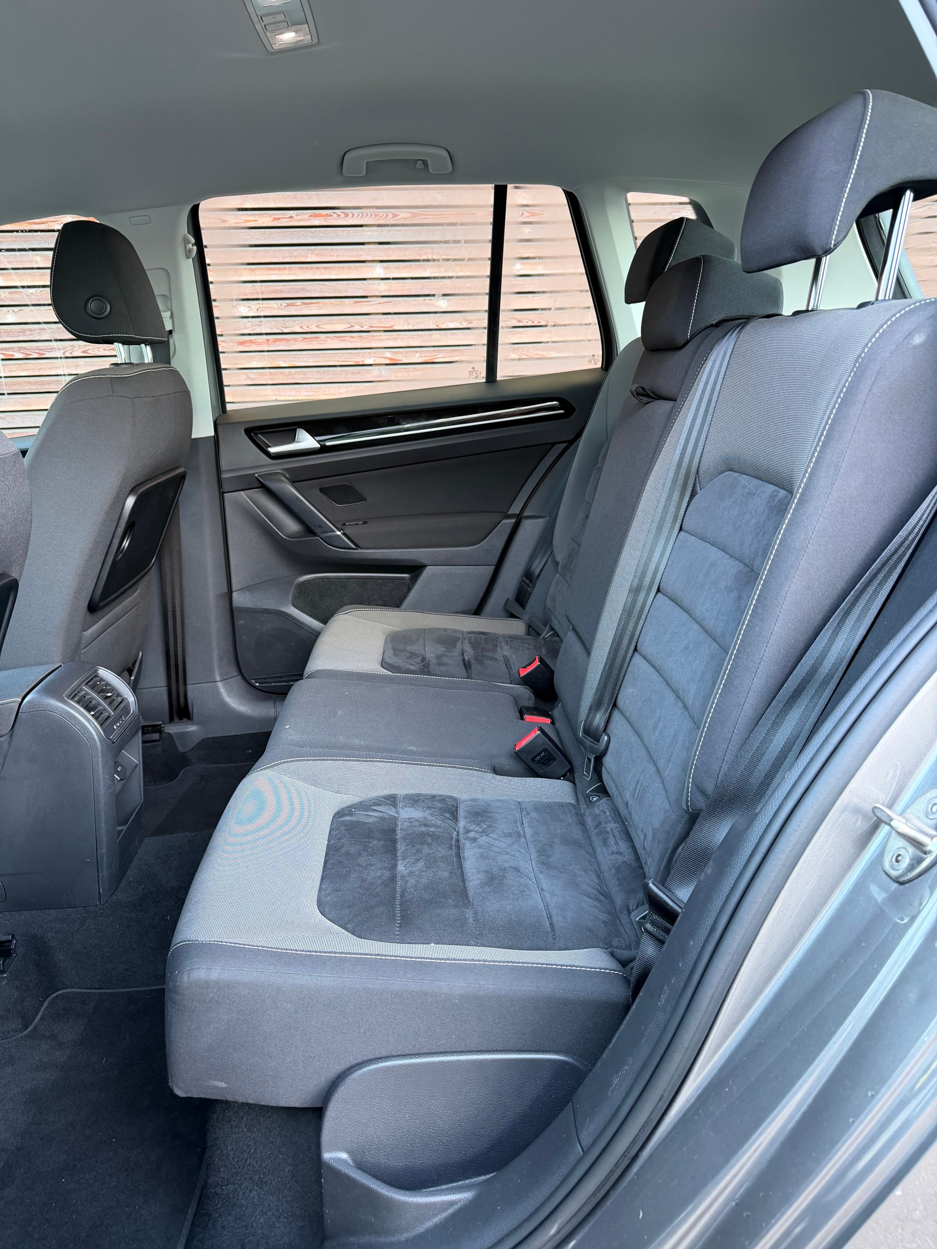 VW Golf Sportsvan 1.6 TDI Comfortline DSG-image-11