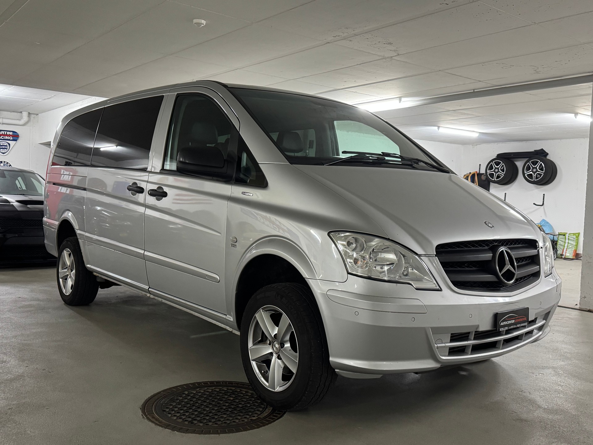 MERCEDES-BENZ Vito 116 CDI Blue Efficiency L 4Matic A 9-Platz-image-2