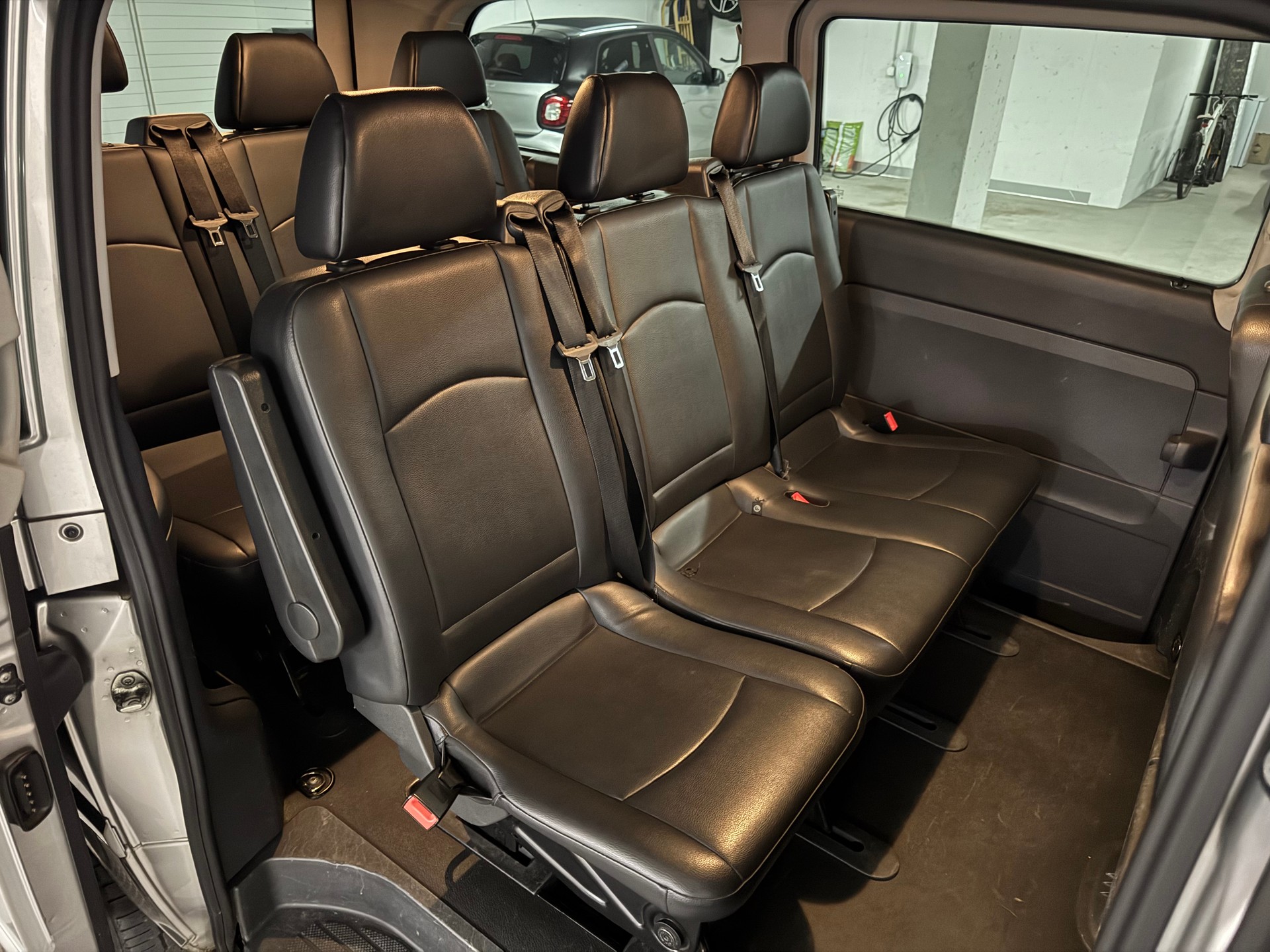 MERCEDES-BENZ Vito 116 CDI Blue Efficiency L 4Matic A 9-Platz-image-13