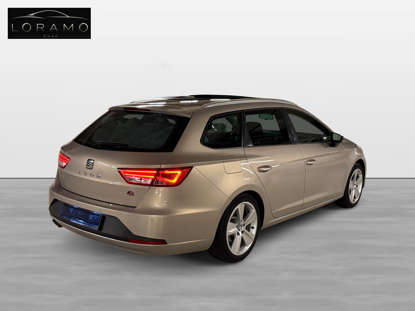 SEAT Leon ST 1.8 TSI FR DSG-image-4