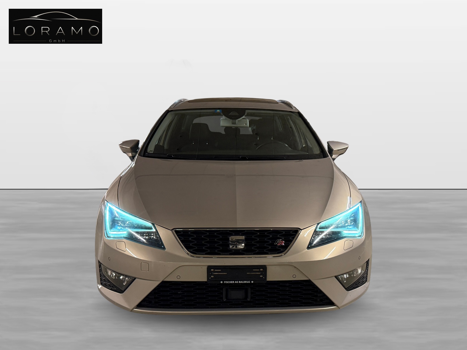SEAT Leon ST 1.8 TSI FR DSG-image-1