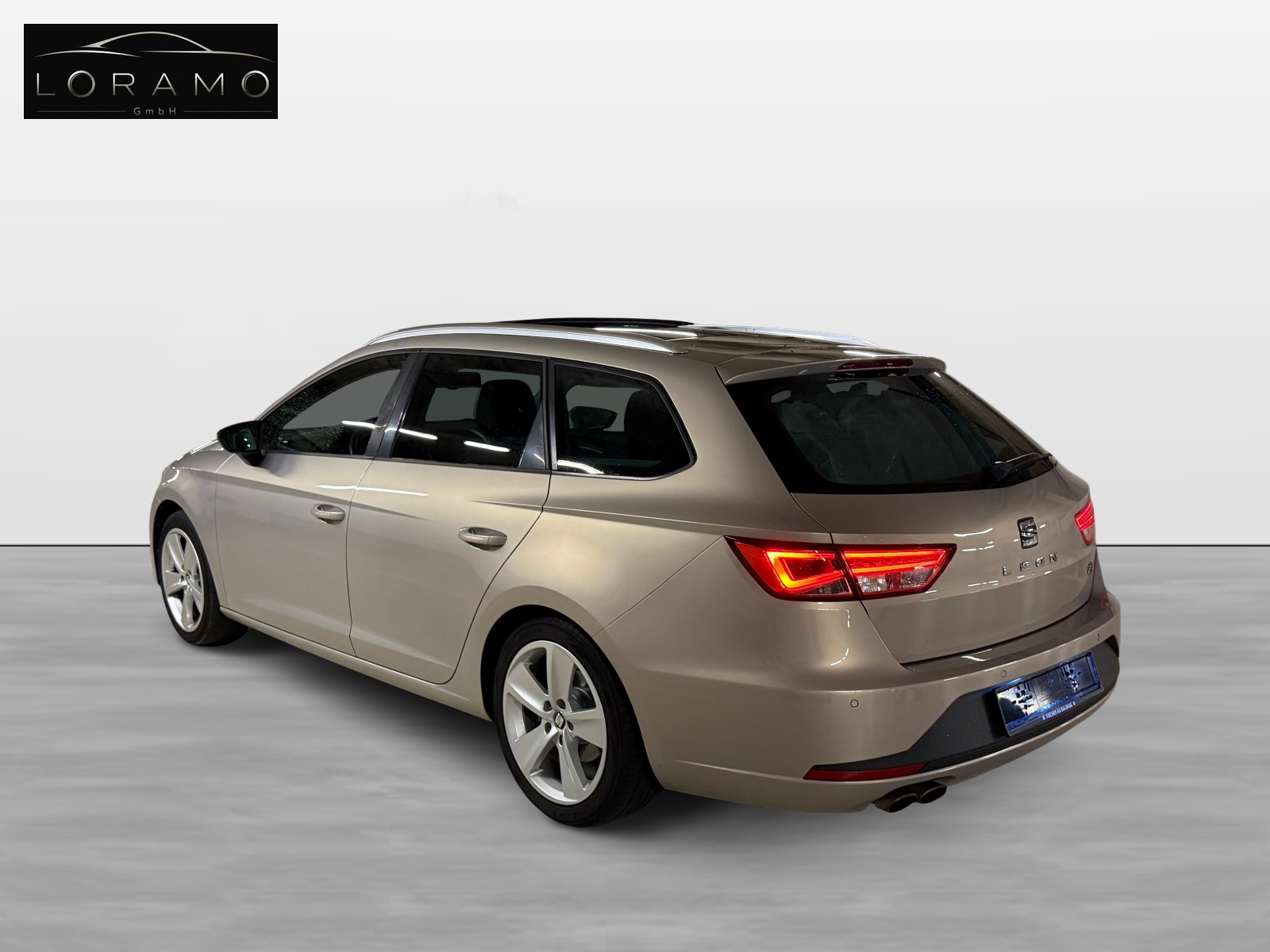SEAT Leon ST 1.8 TSI FR DSG-image-6