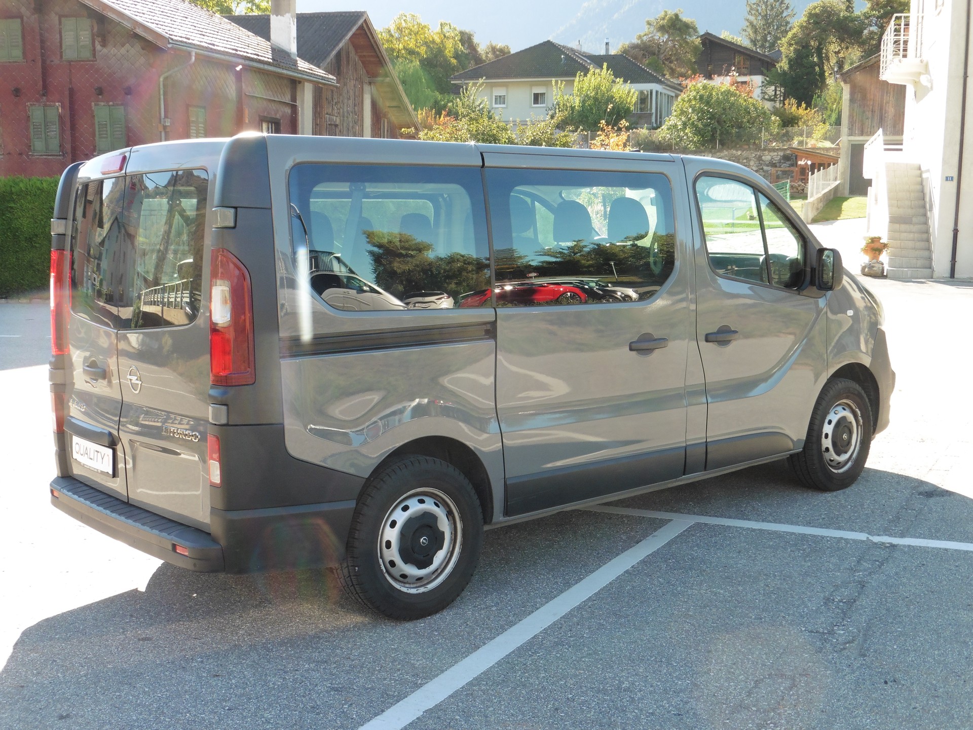 OPEL Vivaro 1.6 CDTI 2.7t L1H1-image-9