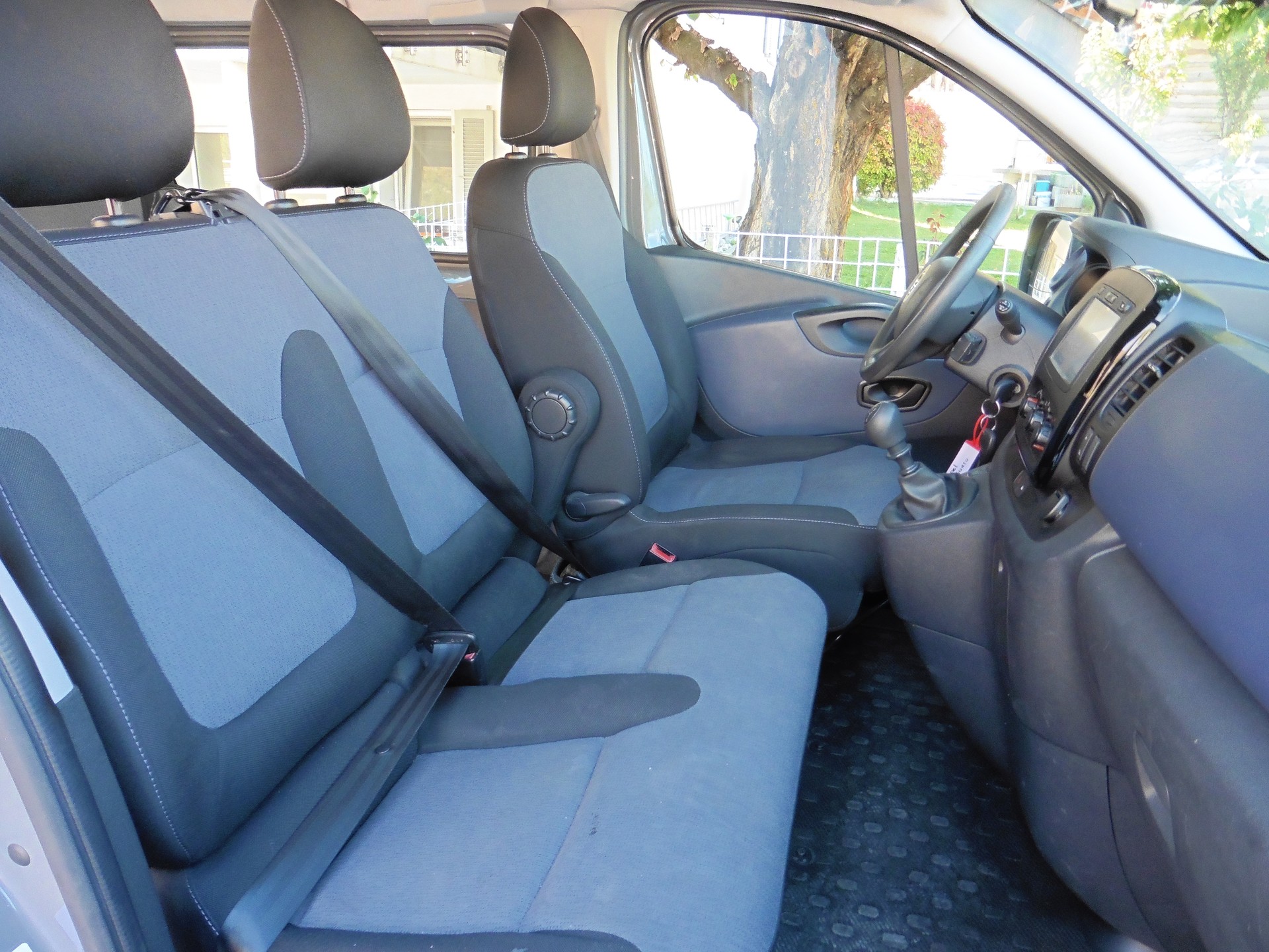 OPEL Vivaro 1.6 CDTI 2.7t L1H1-image-13