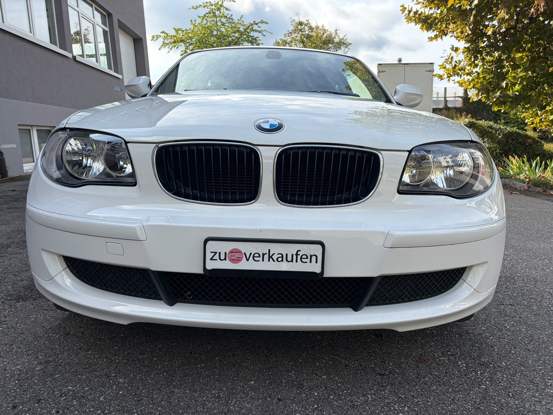 BMW 116i-image-1