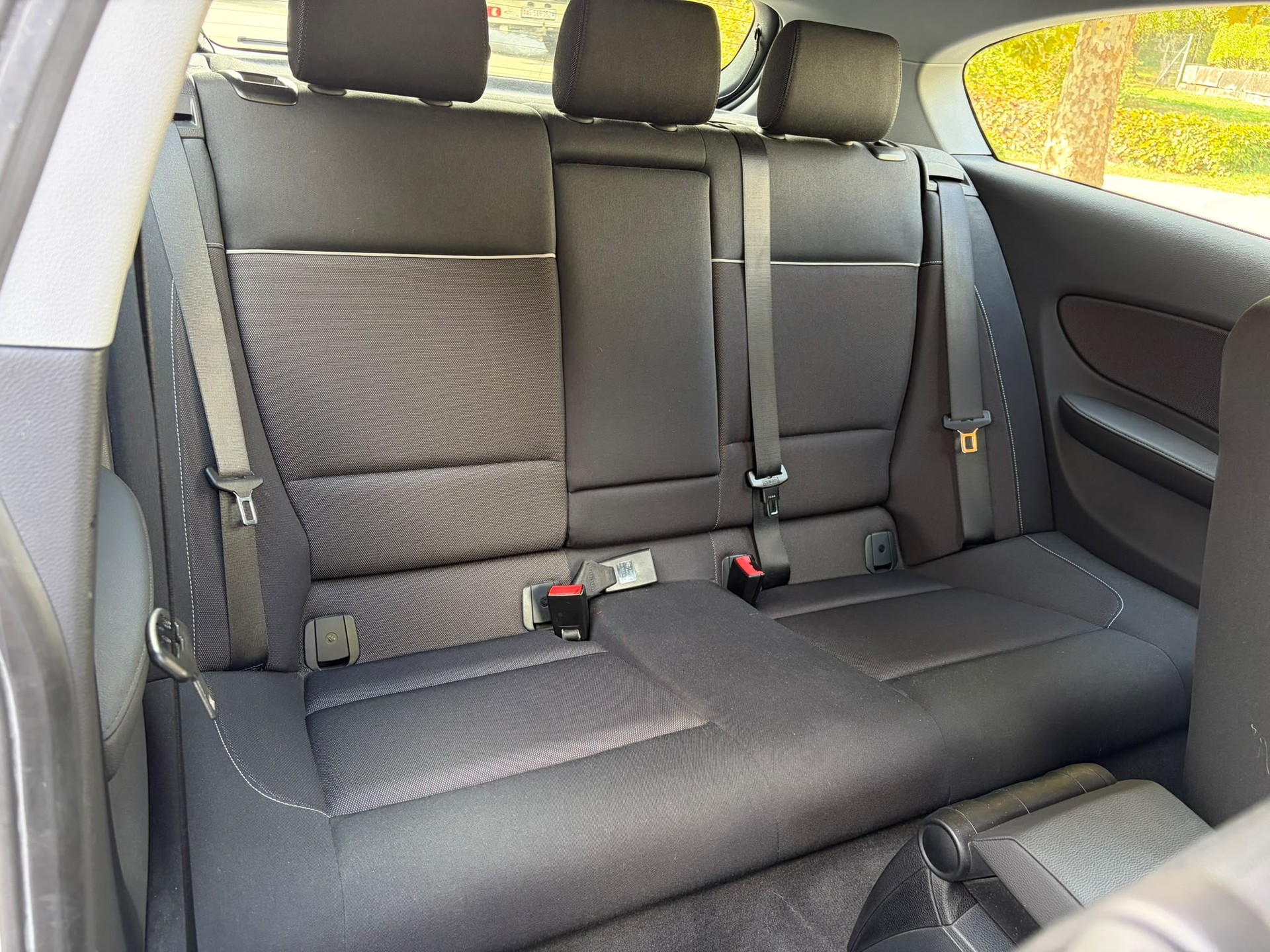 BMW 116i-image-10