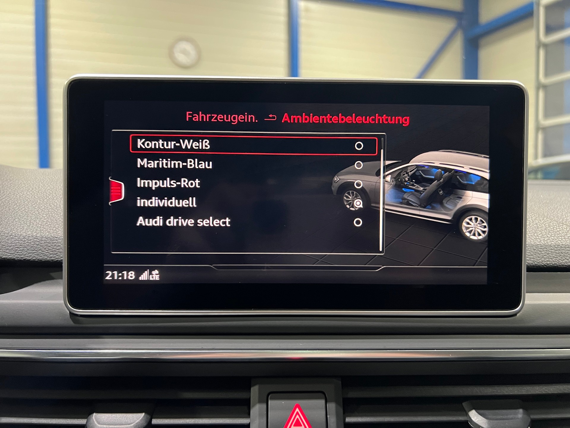 AUDI A4 allroad 3.0 TDI qu**Panodach,AHK,Matrix LED,CH Auslieferung,Frisch ab MFK**-image-12