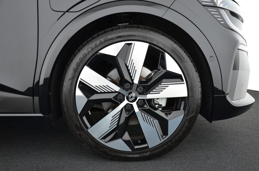 RENAULT Megane E-Tech EV60 *TECHNO*-image-9